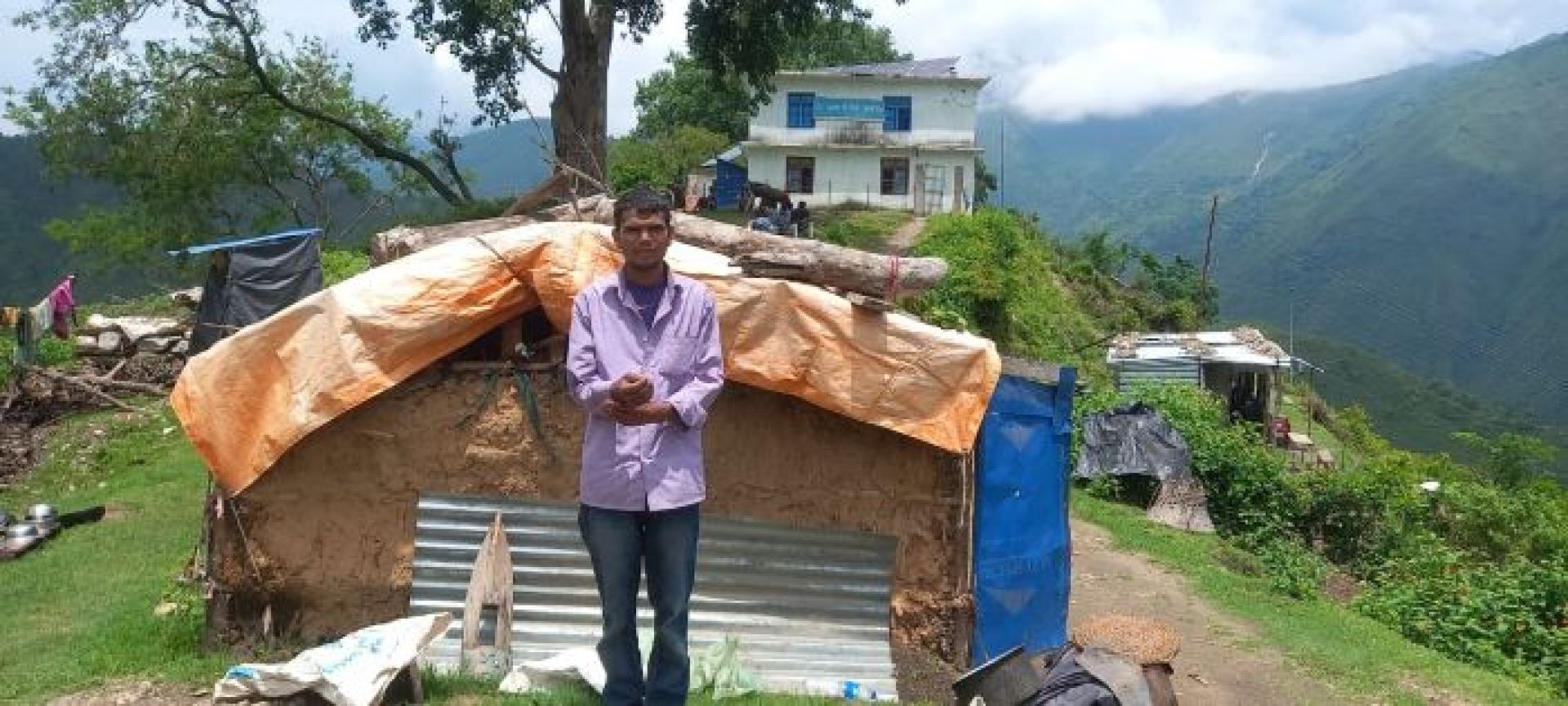 हलिया मुक्तिका सोह्र वर्षः अवस्था अझै बदलिएन