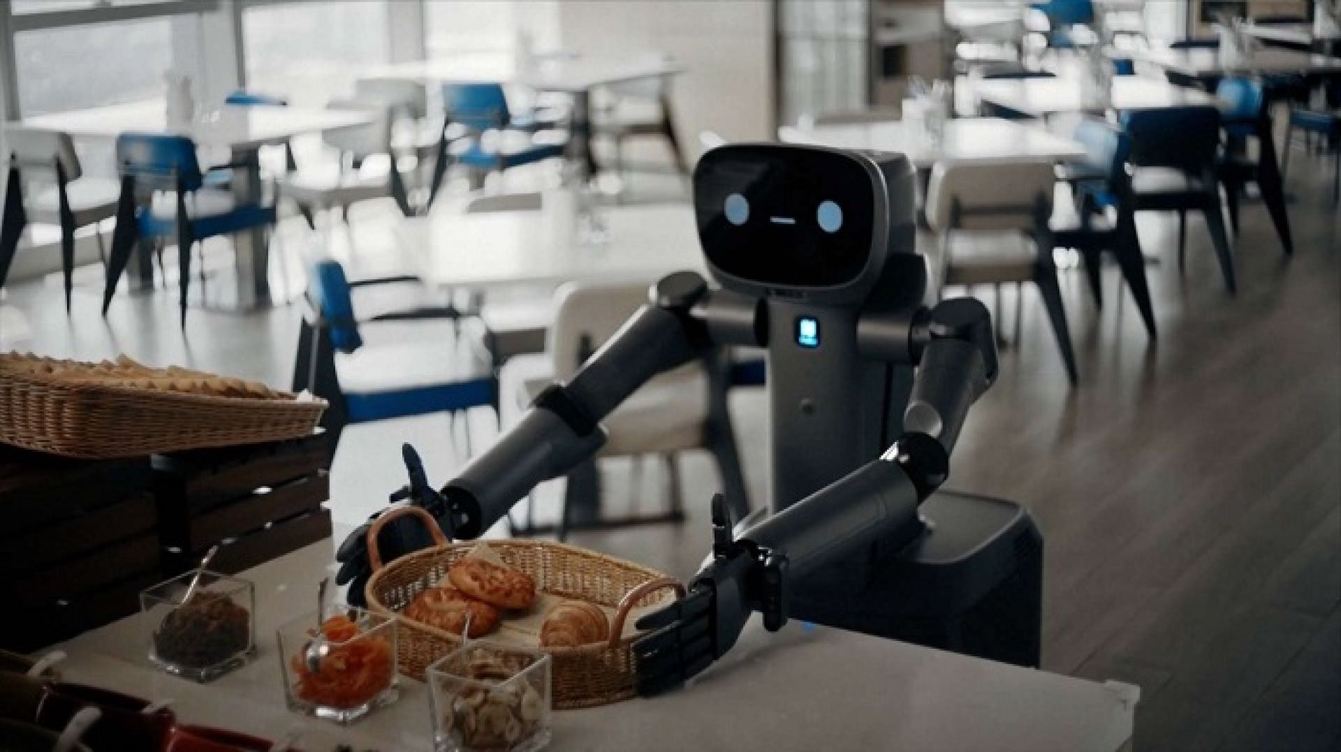 खाना डेलिभरी गर्ने रोबोट उद्योग फस्टाउँदै, विश्वभरबाट माग बढ्यो 