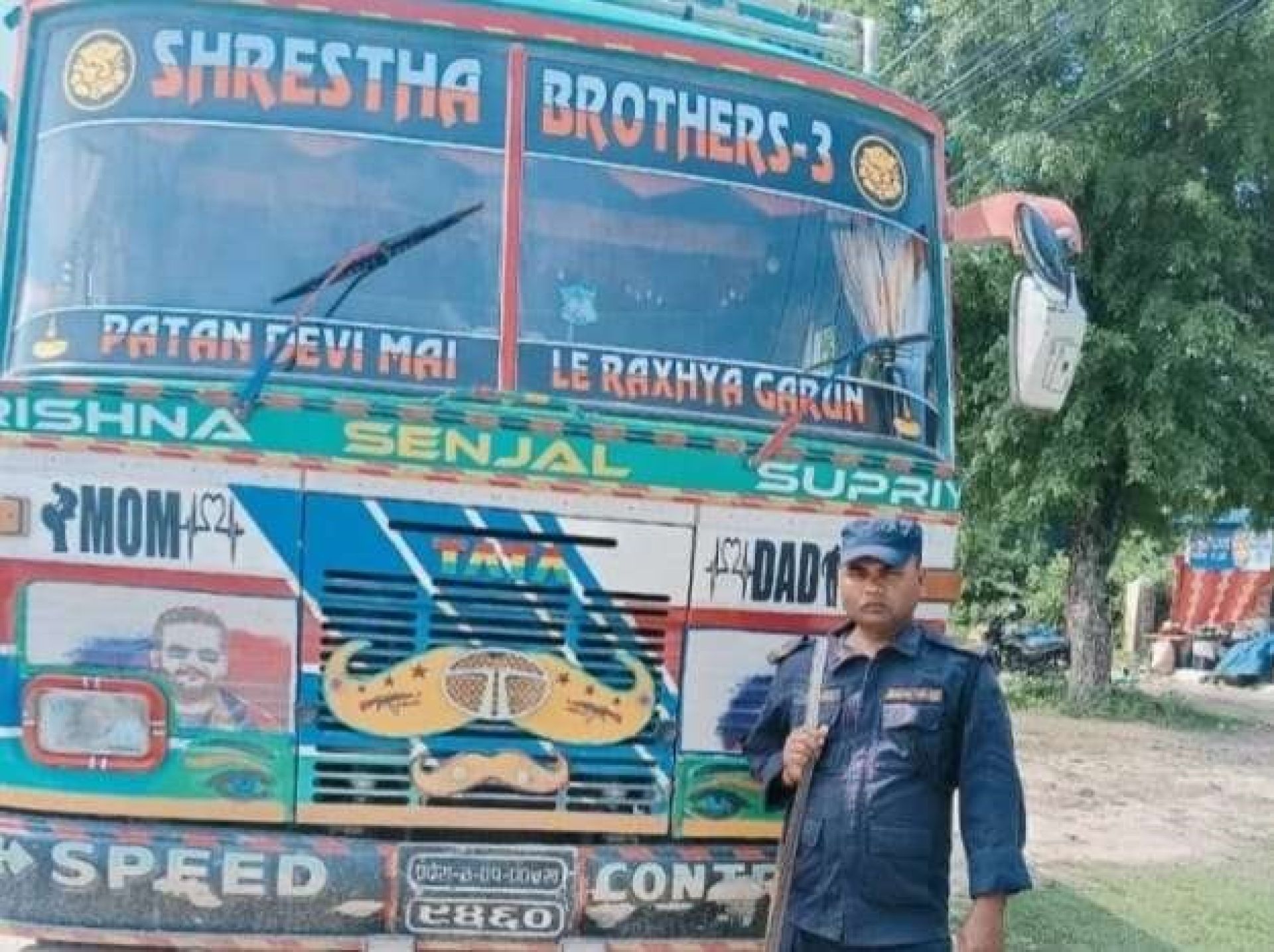 अवैध समान सहितको ट्रक प्रहरी नियन्त्रणमा