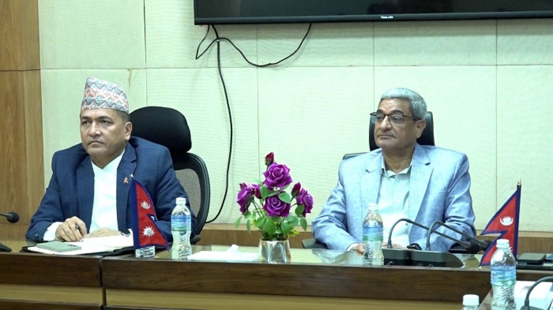 यातायात व्यवसायी र सरकारले बनायो वार्ता टोली, बन्द फिर्ता लिन आग्रह