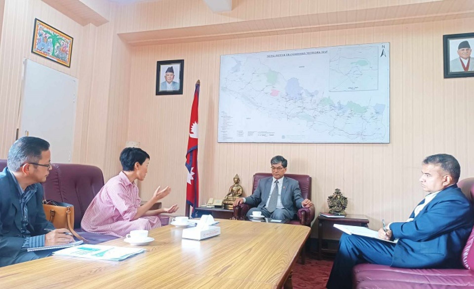 आयोग उपाध्यक्ष श्रेष्ठ र युएनएफपिए नेपाल प्रतिनिधिबीच भेटवार्ता 