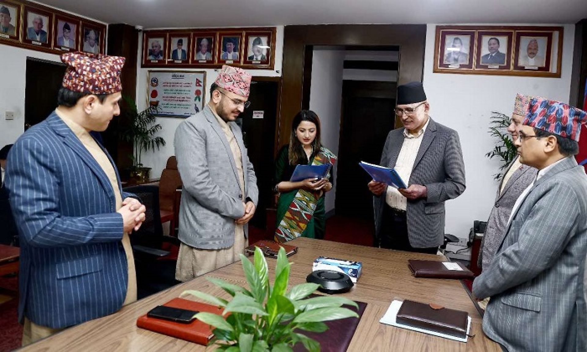 प्राधिकरणको नवनियुक्त सञ्चालक सदस्य पोखरेलद्वारा सपथ ग्रहण