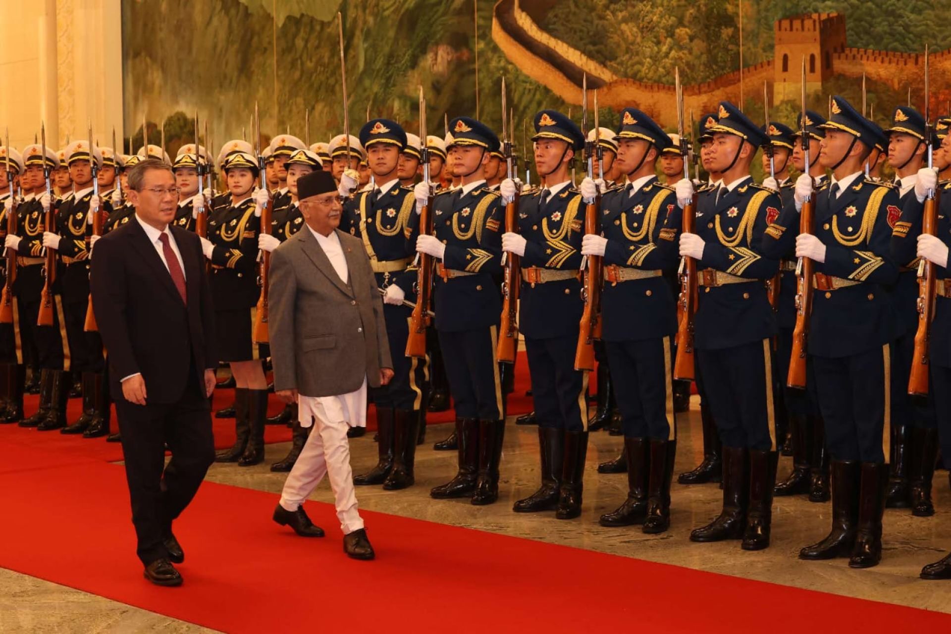 प्रधानमन्त्री ओलीलाई चिनियाँ समकक्षी छ्याङ्द्वारा स्वागत