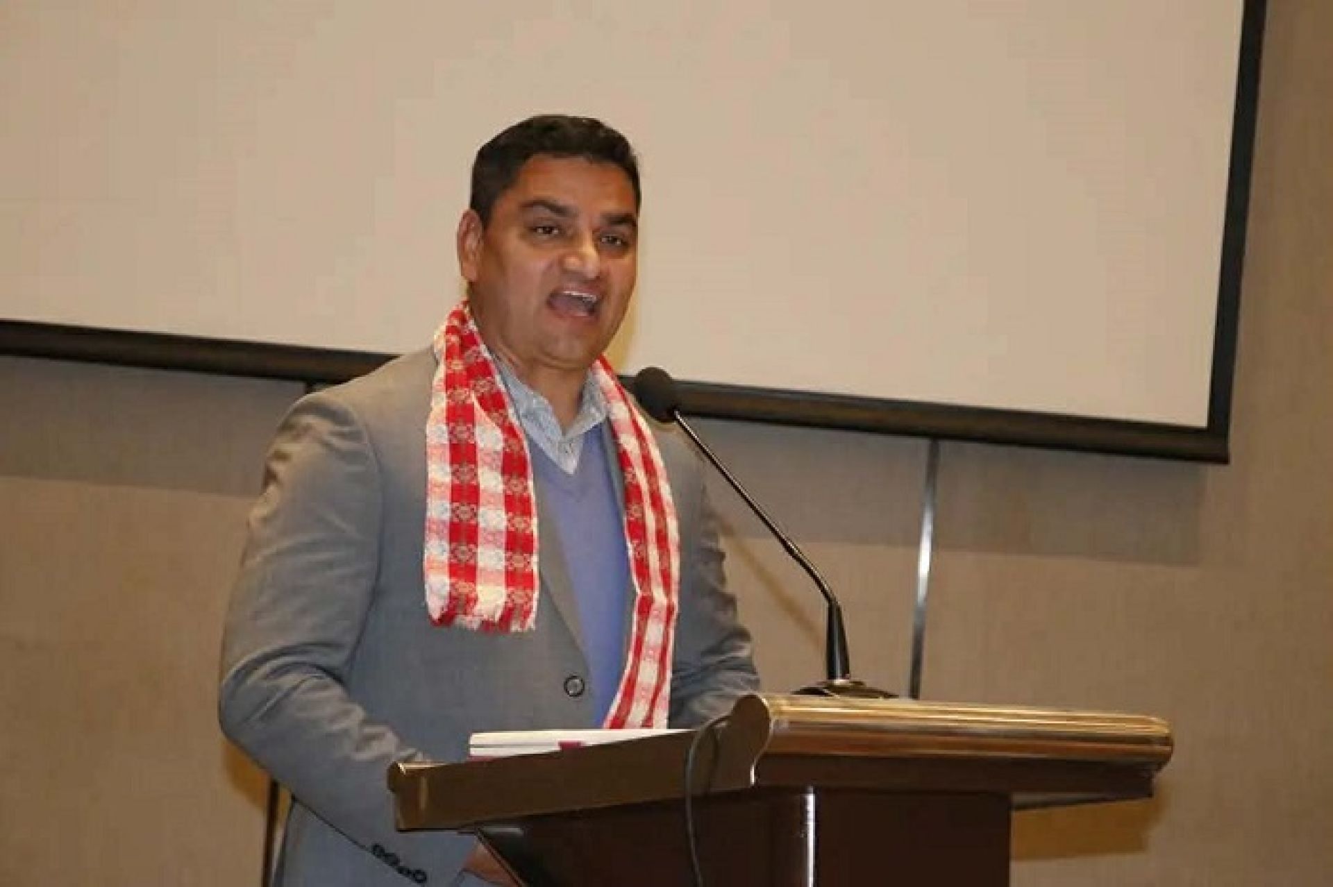 कानुनको दायरामा बसेर नाफा गर्नेहरु दलाल होइनन्ः महामन्त्री पौडेल 