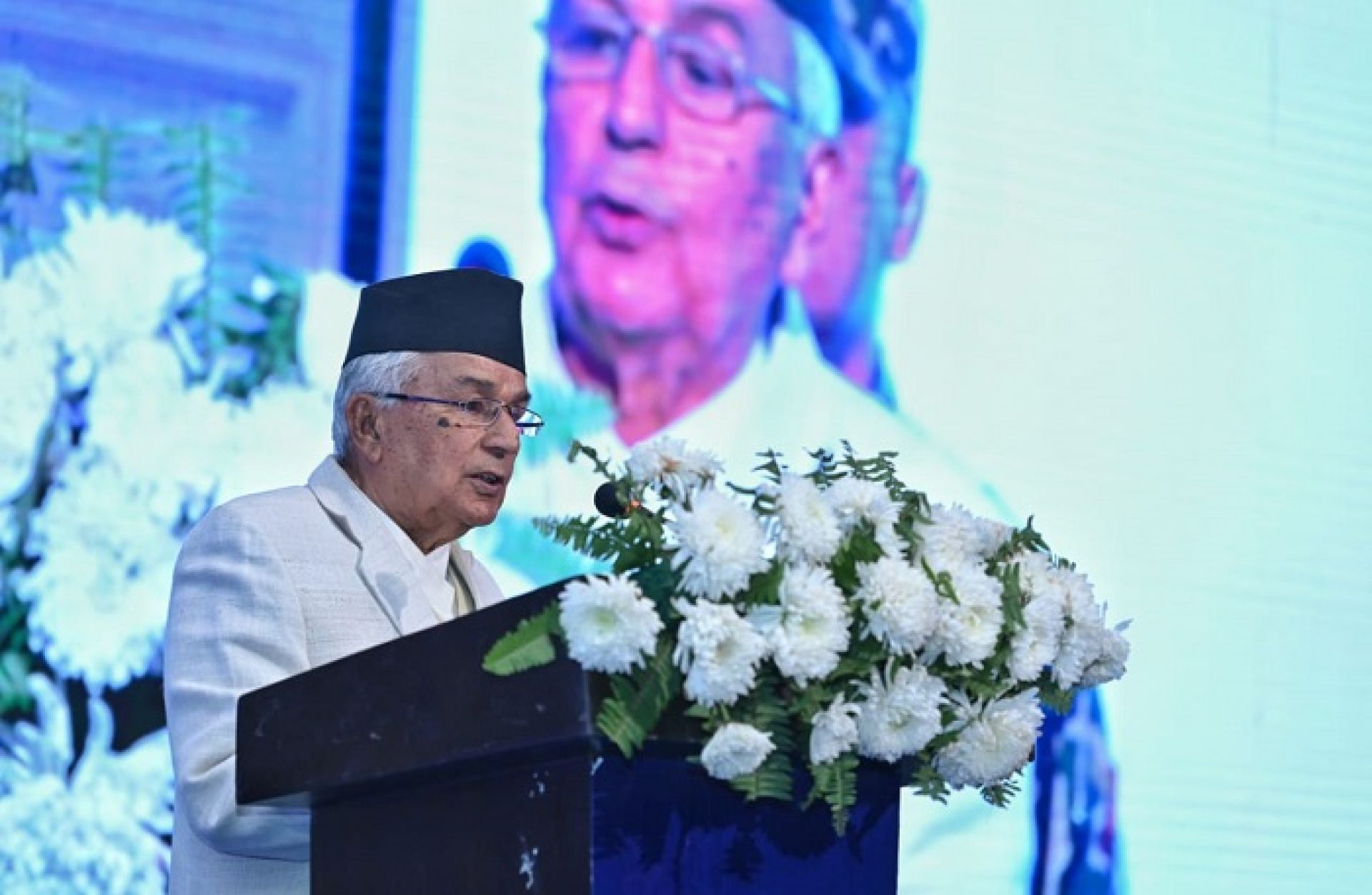 पर्यटनलाई समृद्धिको आधारका रुपमा स्थापित गर्नुपर्छः राष्ट्रपति