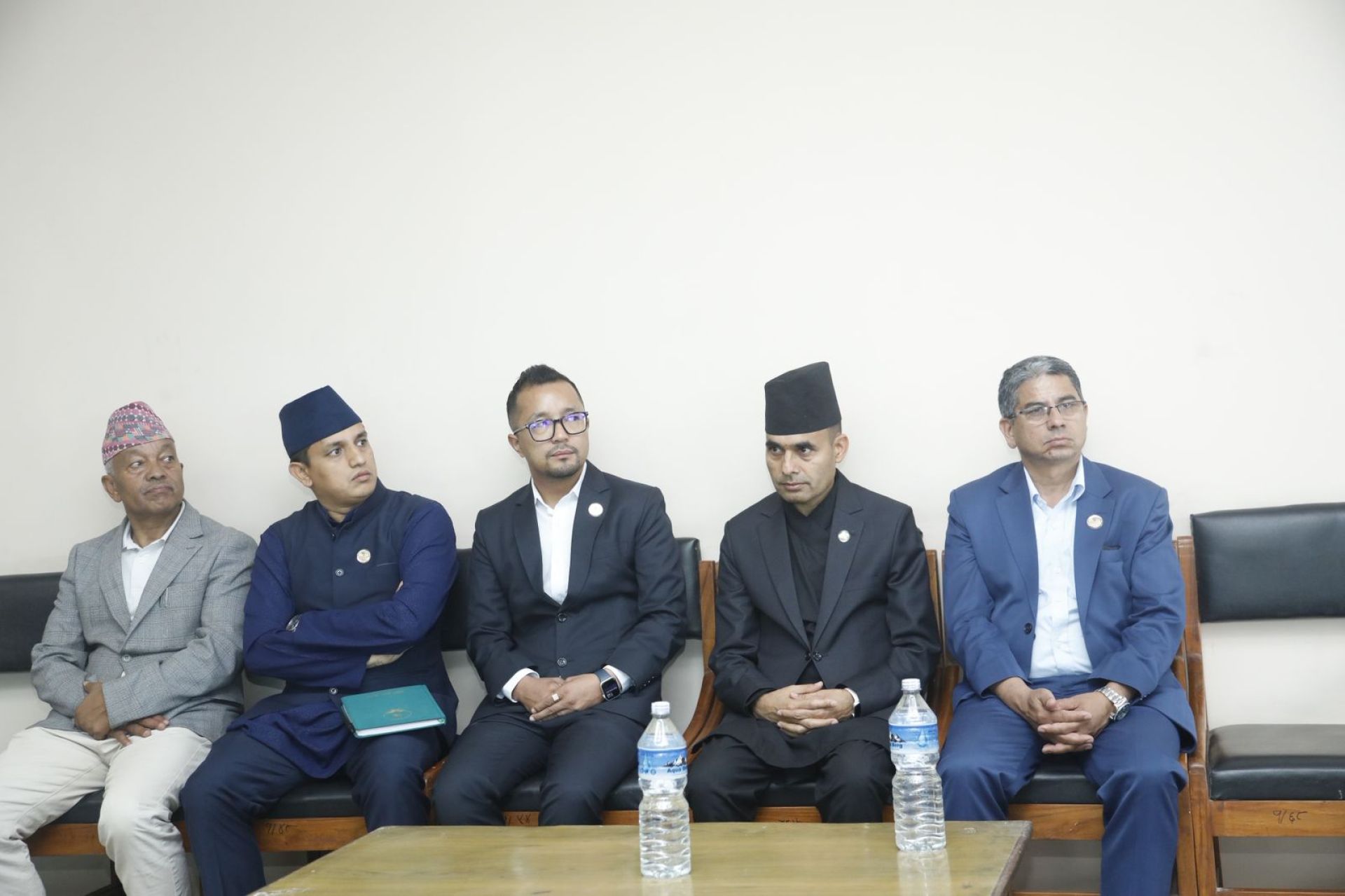 सञ्चारमन्त्रीद्वारा सुरक्षण मुद्रण केन्द्रको निरीक्षण, २४ घण्टामै लाइसेन्स छापिने व्यवस्था सुरु