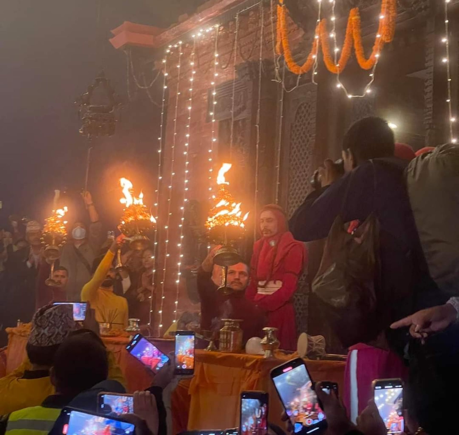 चन्द्रागिरि भालेश्वरमा विशेष सन्ध्या आरती