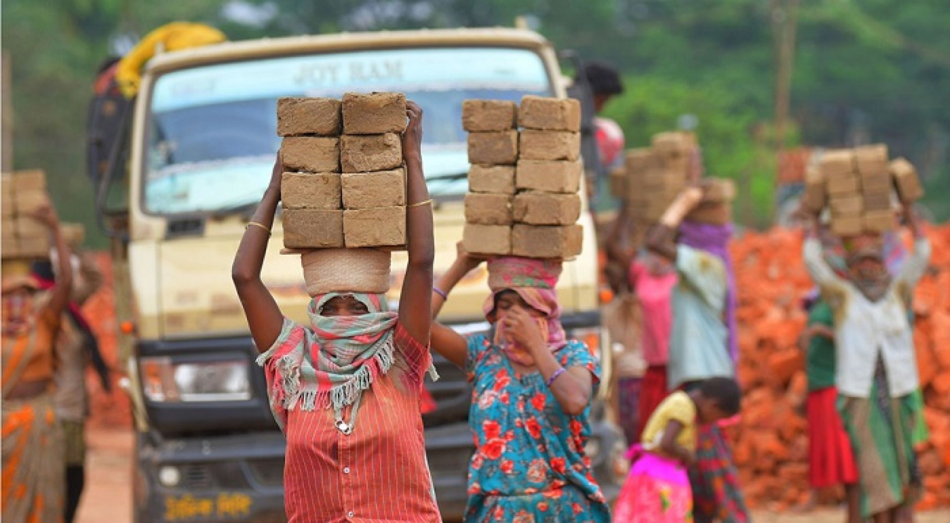 आज अन्तर्राष्ट्रिय श्रमिक दिवस