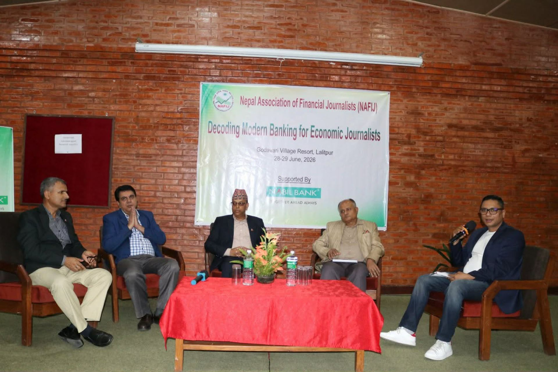 कर्जा विस्तार नहुँदैमा मौद्रिक नीति असफल हुँदैन, कोभिडको पुनर्कर्जा सधैं दिन मिल्दैन: कार्यकारी निर्देशक सापकोटा