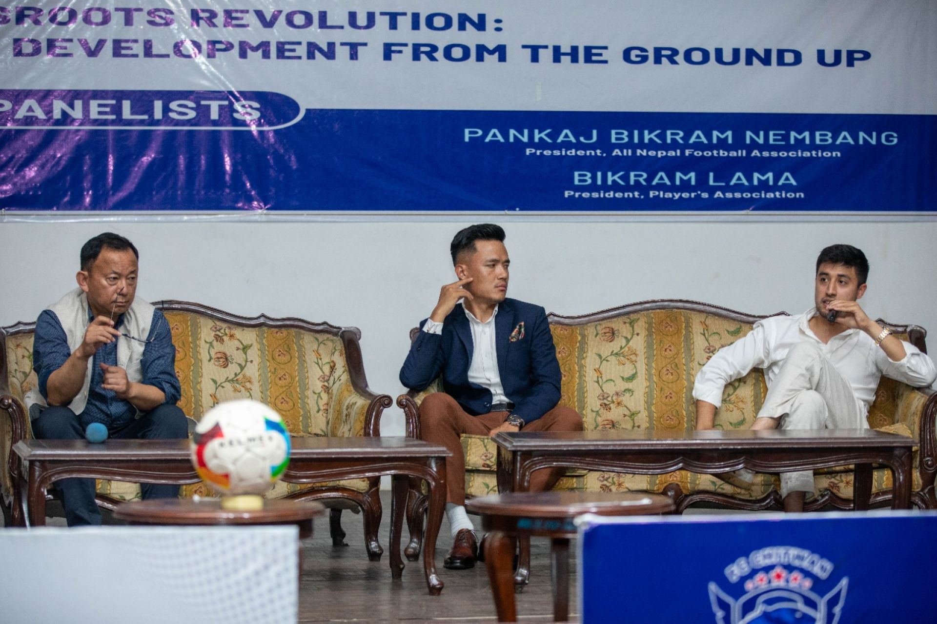 एफसी चितवनद्वारा फुटबल खेलका विभिन्न आयमहरुबारे अन्तर्क्रियाको आयोजना