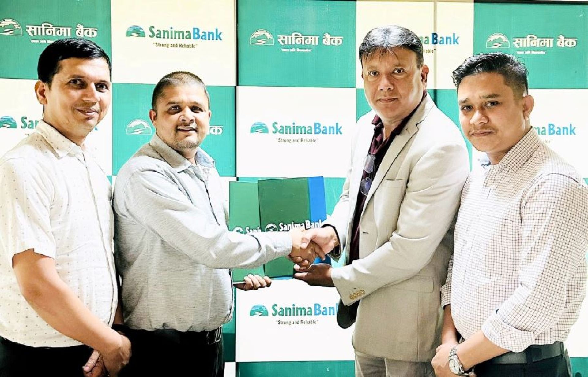 रेनोले ल्यायो ‘रेनो शुभ कार रम्भ’ योजना, सानिमा बैंकसँग अटो लोन सम्झौता