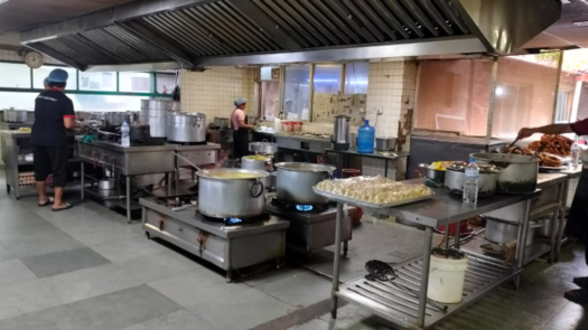 प्रसूति गृह र टिचिङ अस्पतालका क्यान्टिनमा कैफियत, तत्काल सुधार गर्न निर्देशन
