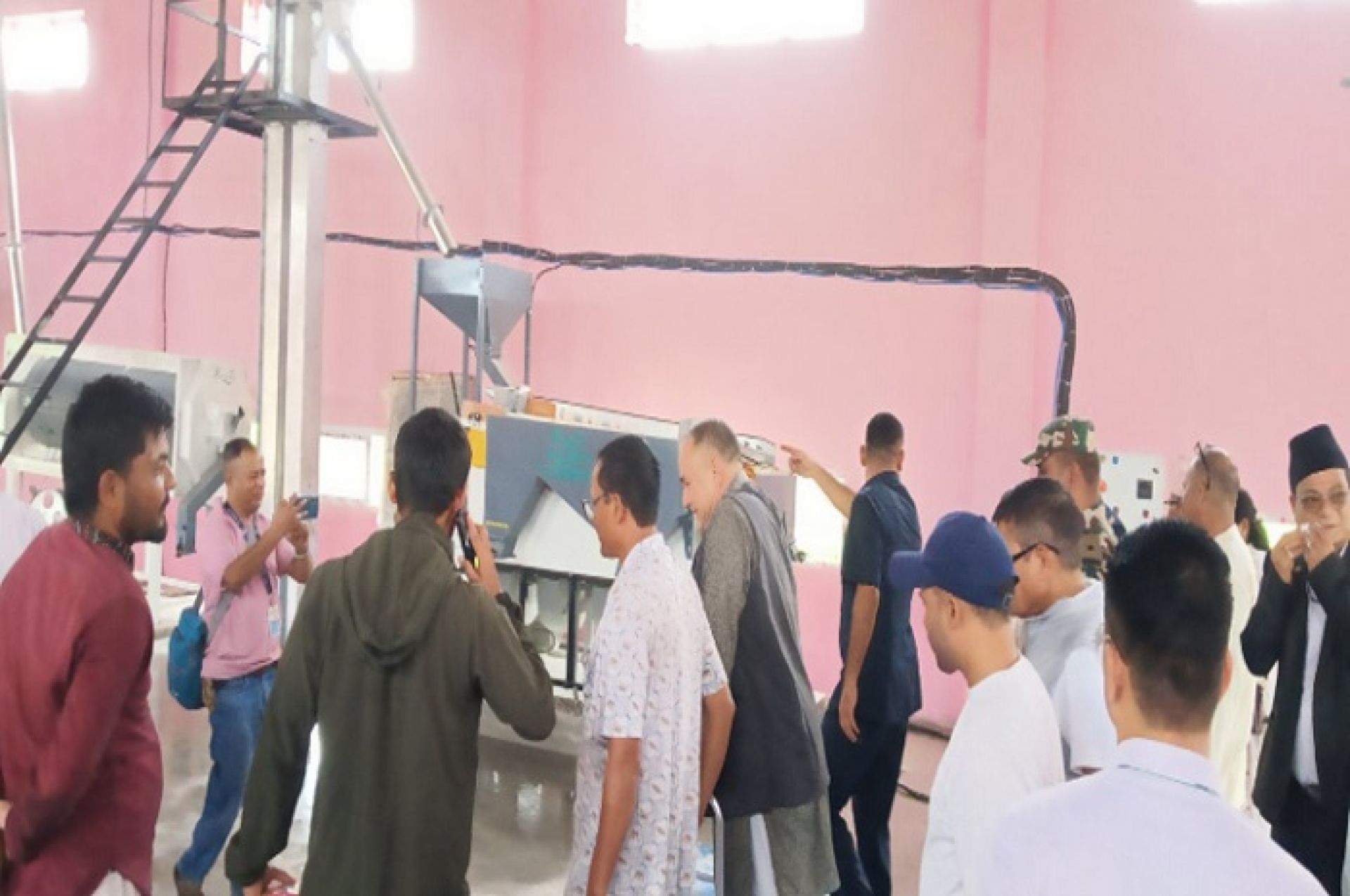 सहकारी र सरकारी प्रयासमा लम्कीमा एक करोड ४१ लाखको बिउ प्रशोधन उद्योग सञ्चालनमा 