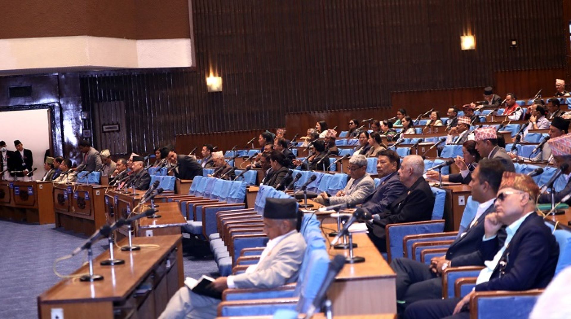 गोकर्ण फरेस्ट रिसोर्टको जग्गा अनियमितता प्रकरणमा छानबिन गर्न सांसदको माग