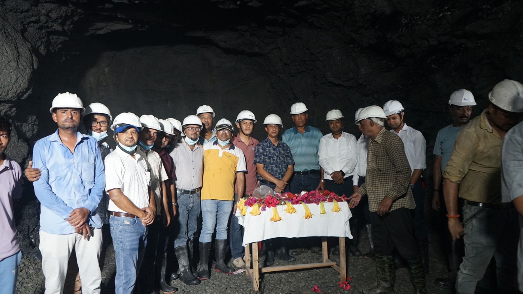 ४० मेगावाट क्षमताको राहुघाट जलविद्युत् आयोजनाको मुख्य सुरुङको ‘ब्रेक थ्रू’