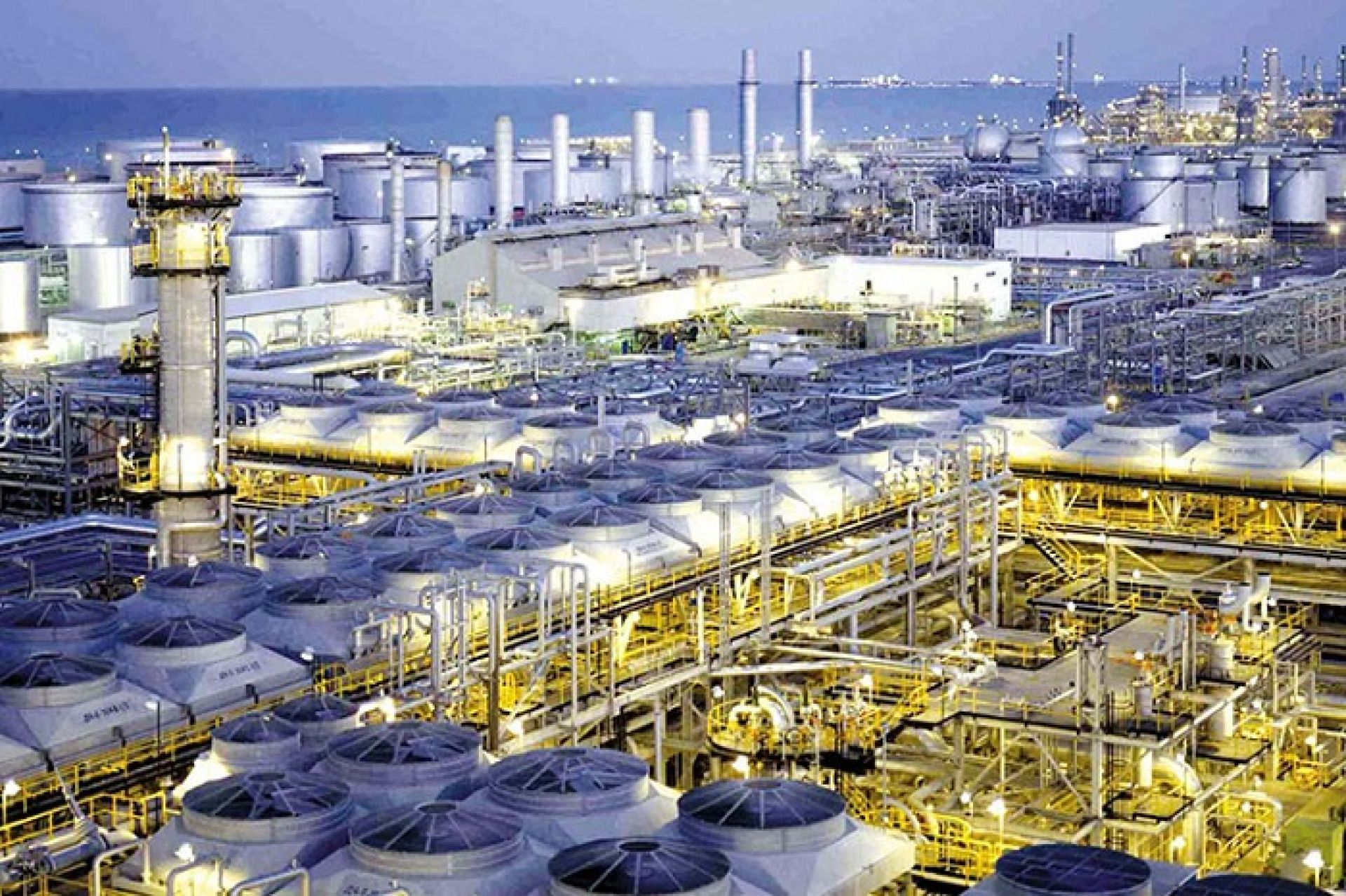 आर्थिक अनिश्चितताले तेलको मूल्यमा असर, अरामकोको खुद नाफा ४.६ प्रतिशतले घट्यो