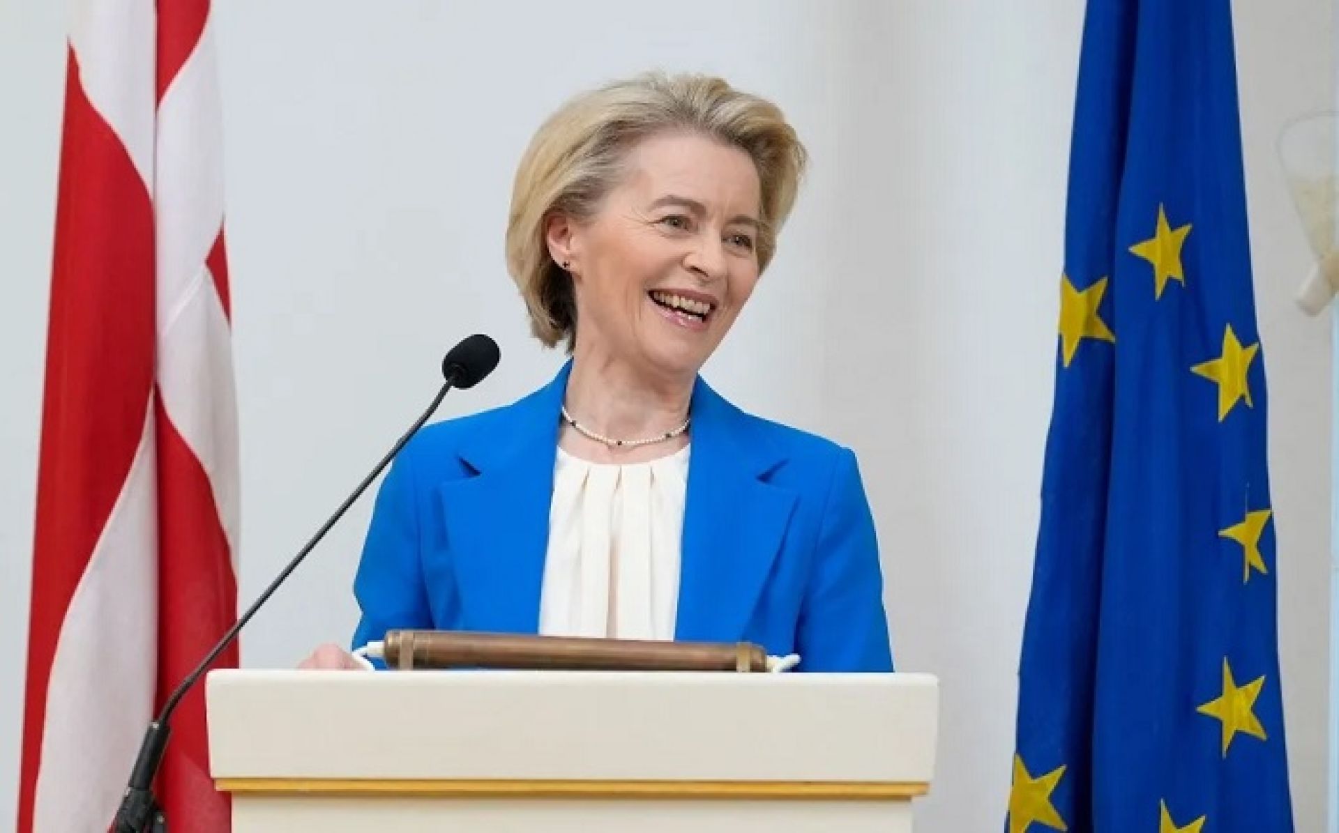 इयुसँग ‘आवश्यक भएमा’ अमेरिकी करको बदला लिने ‘कडा योजना’ छः भन डेर लेयन