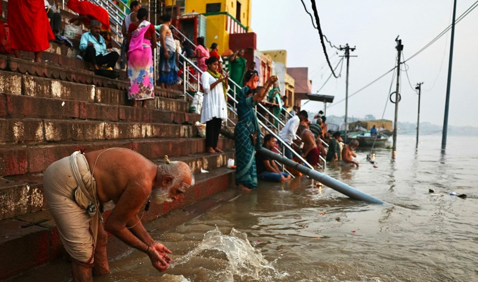 भारतको पवित्र सहर जहाँ हजारौँ मानिस मृत्युवरण गर्न जान्छन्
