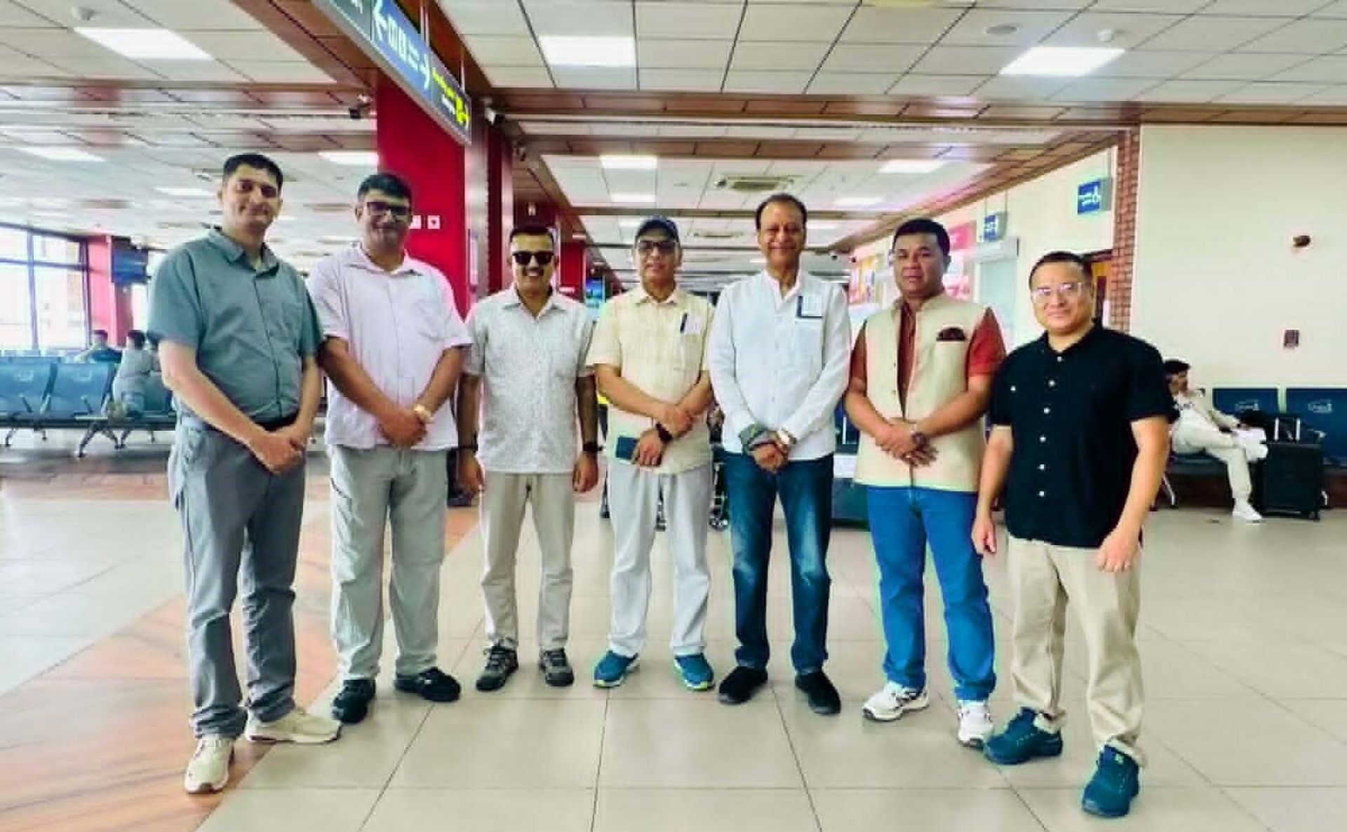 नेपाल-चीन बिजनेस समिटमा सहभागी हुन व्यवसायी टोली चिन प्रस्थान