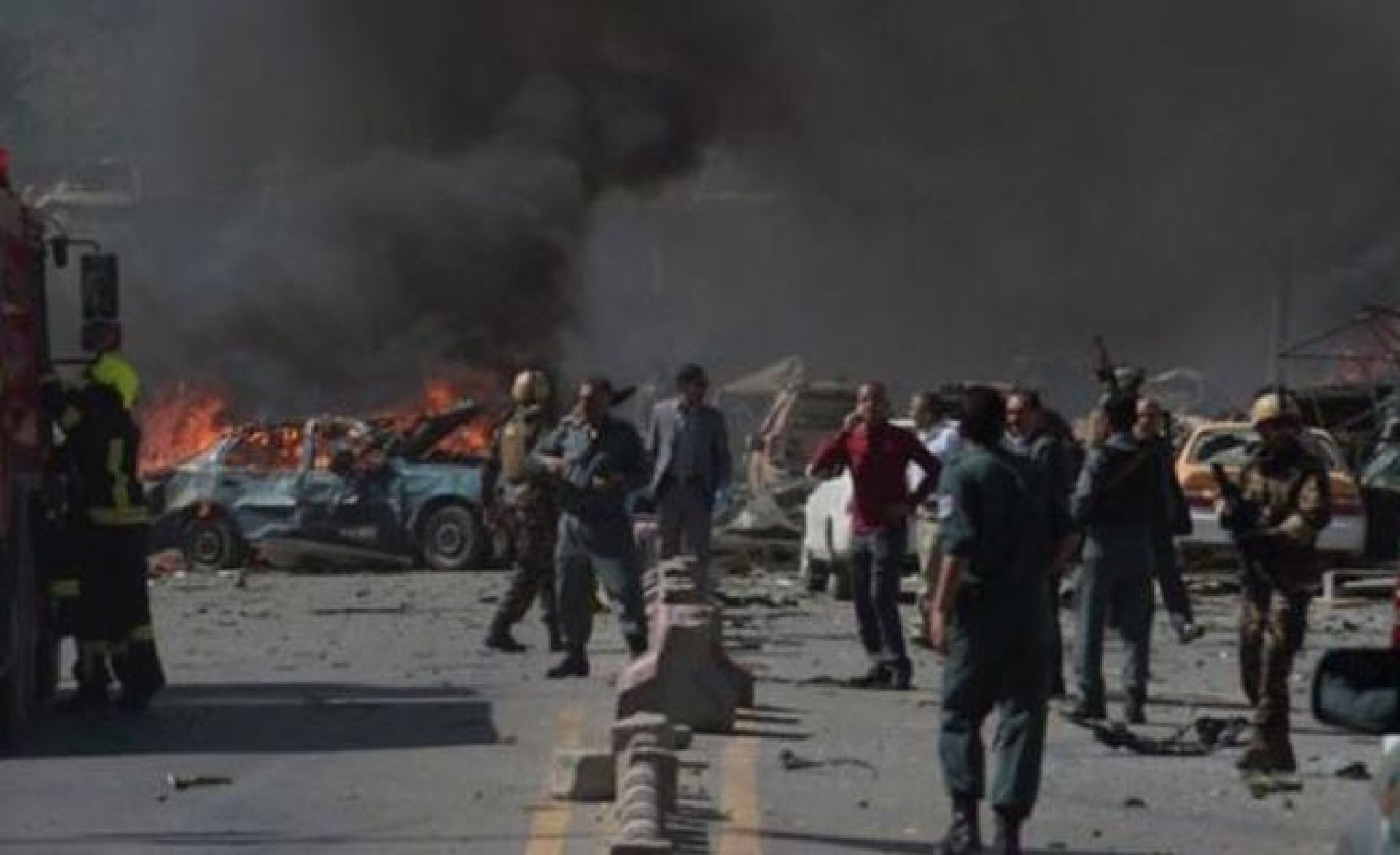 अफगानिस्तानमा बैंक बाहिर आत्मघाती बम विस्फोट, पाँच जनाको मृत्यु