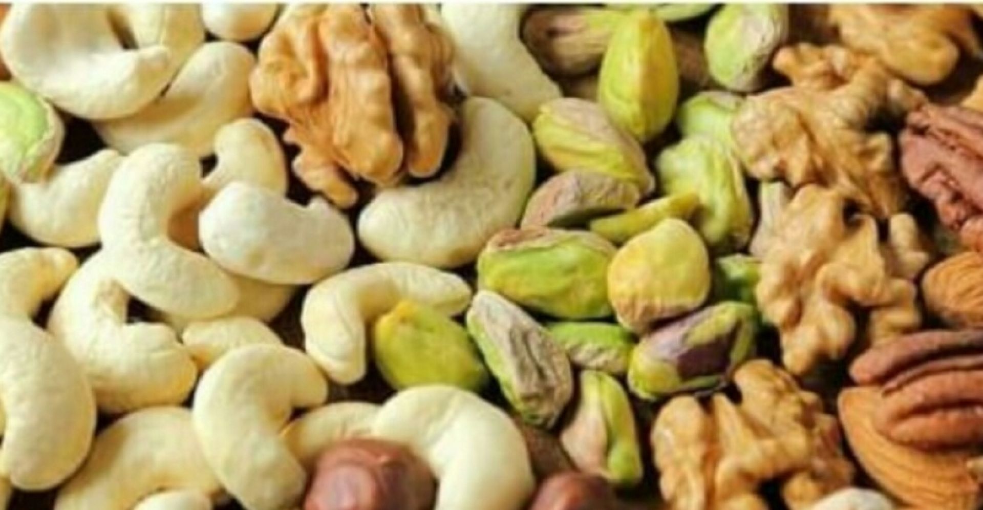 भाइमसलामा म्याद गुज्रिएका चकलेट र कुहिएका खानेकुरा !