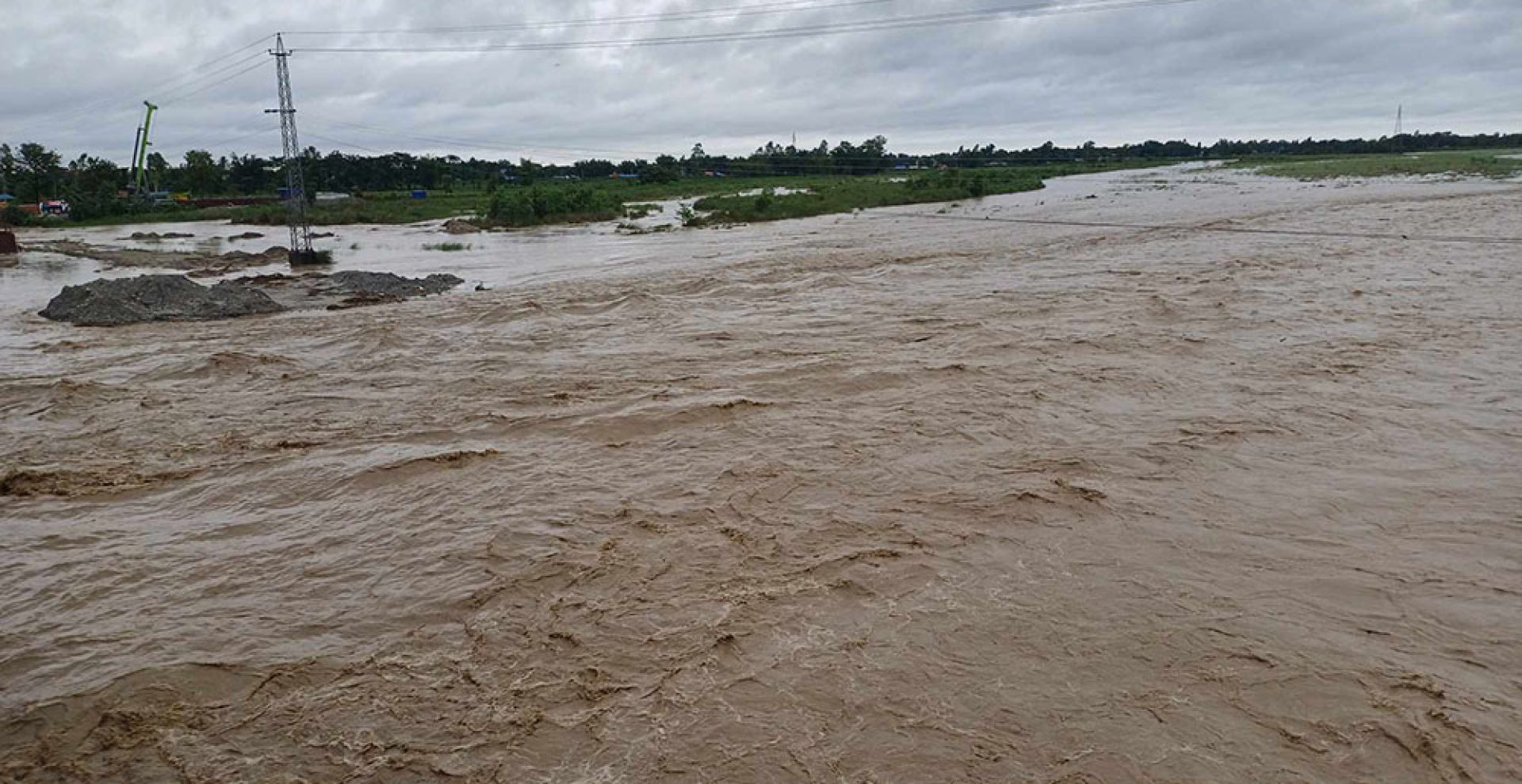 बाढीको उच्च जोखिममा रहेका झापाका तीन स्थानमा स्वचालित पूर्वसूचना प्रणाली जडान