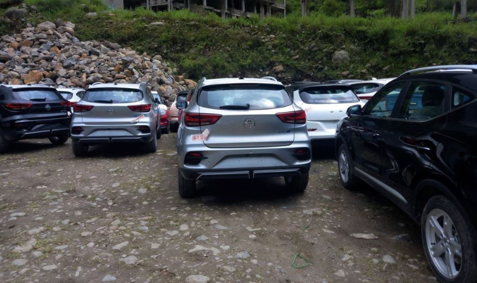 टिमुरमै रोकियो चीनबाट आयातित विद्युतीय सवारीसाधन