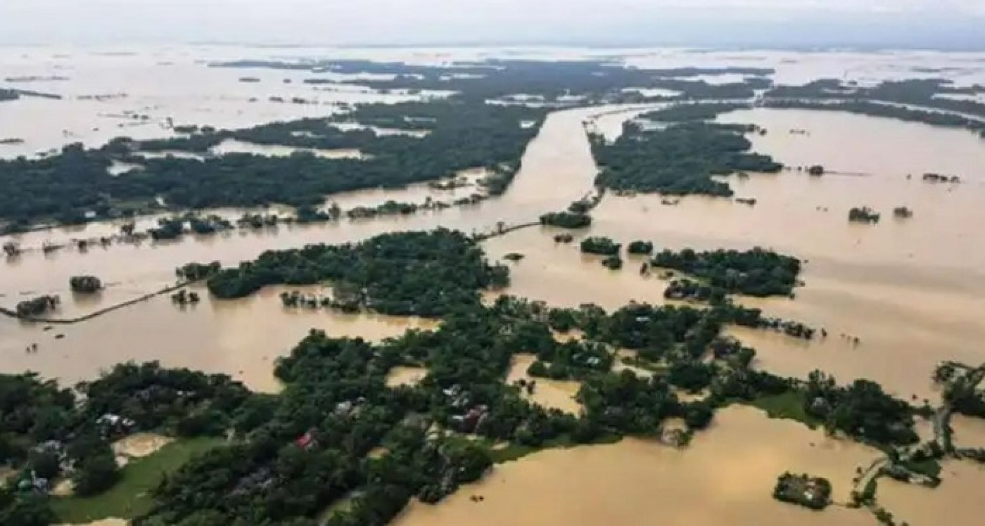 बङ्गलादेशमा बाढीले ५९ जनाको मृत्यु, हजारौँ घरबारविहीन