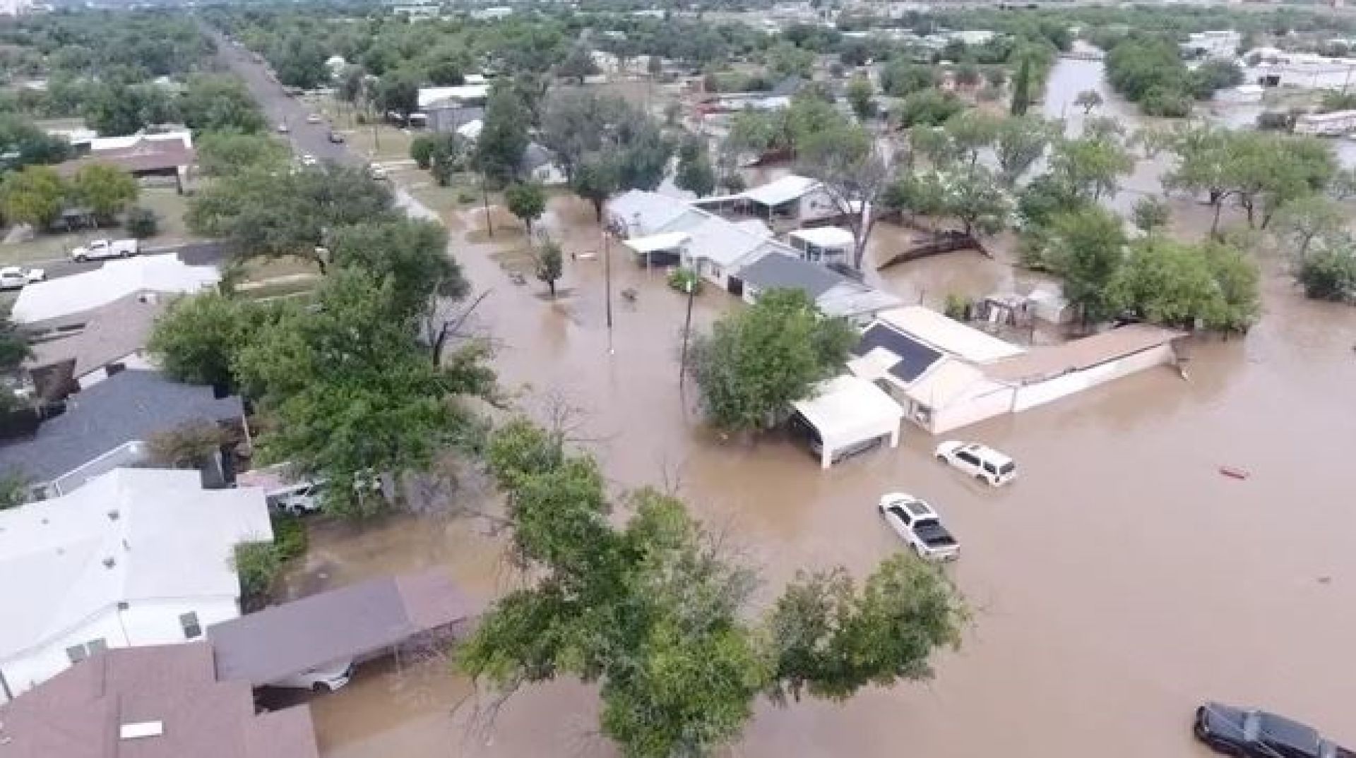 टेक्सासमा आएको बाढीबाट ११९ जनाको मृत्यु भएको पुष्टि, मृतकको संख्या बढ्ने क्रम जारी