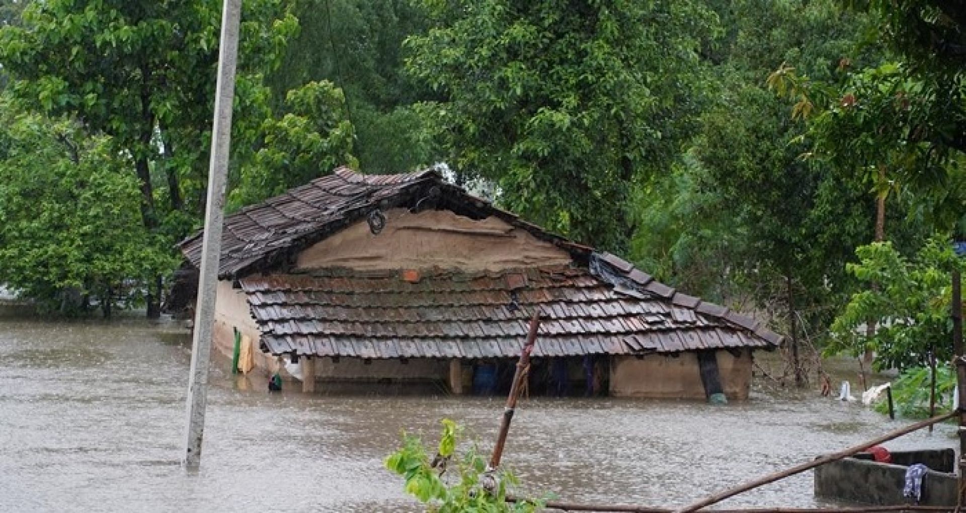 बाढीपहिरोले हालसम्म ७० जनाको मृत्यु, पाँच बेपत्ता