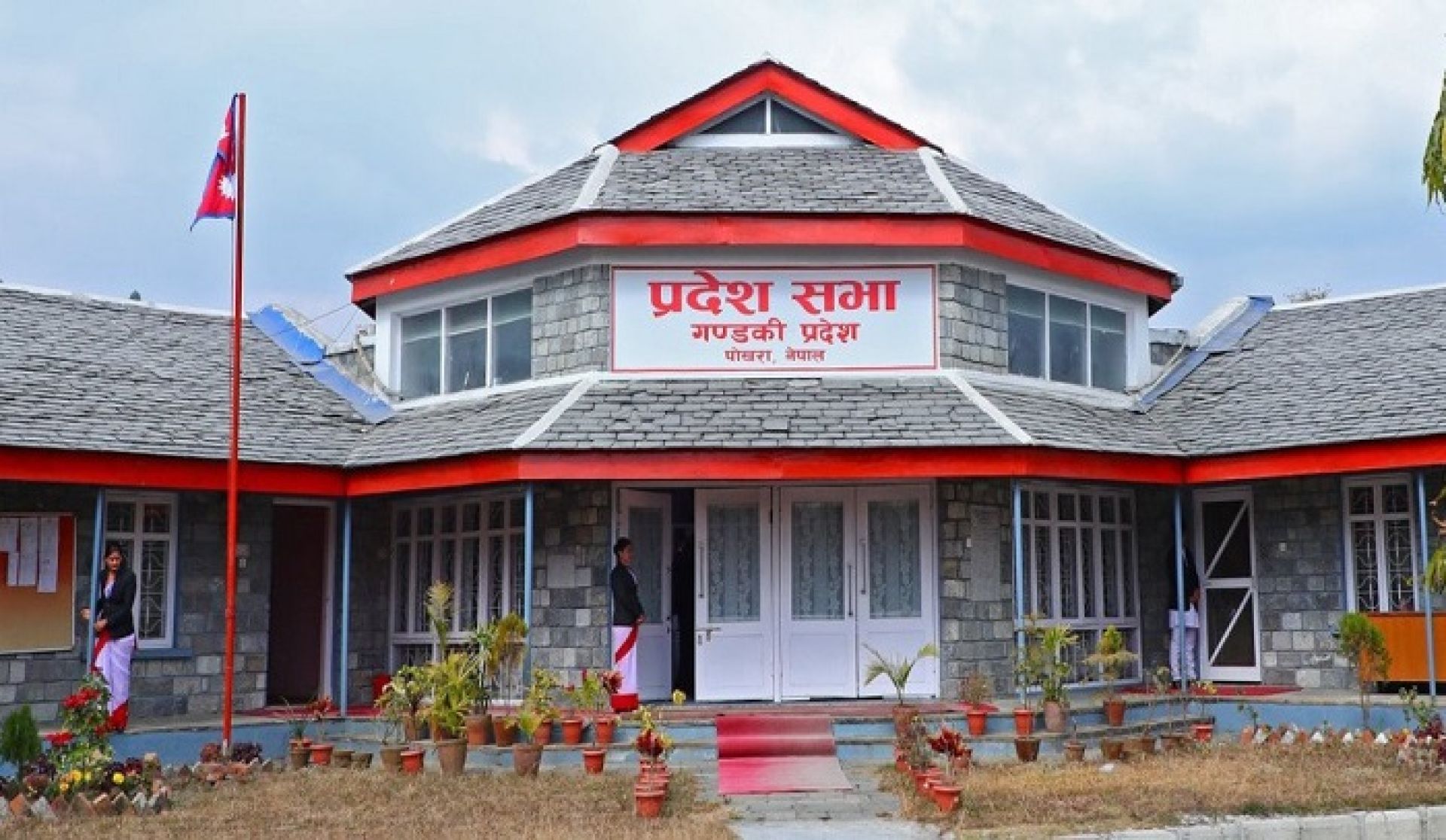 यातायात क्षेत्रको सिन्डिकेट तोड्न नीतिमा हेरफेर, सवारीधनीको माग अनुसार रुट परमिट 