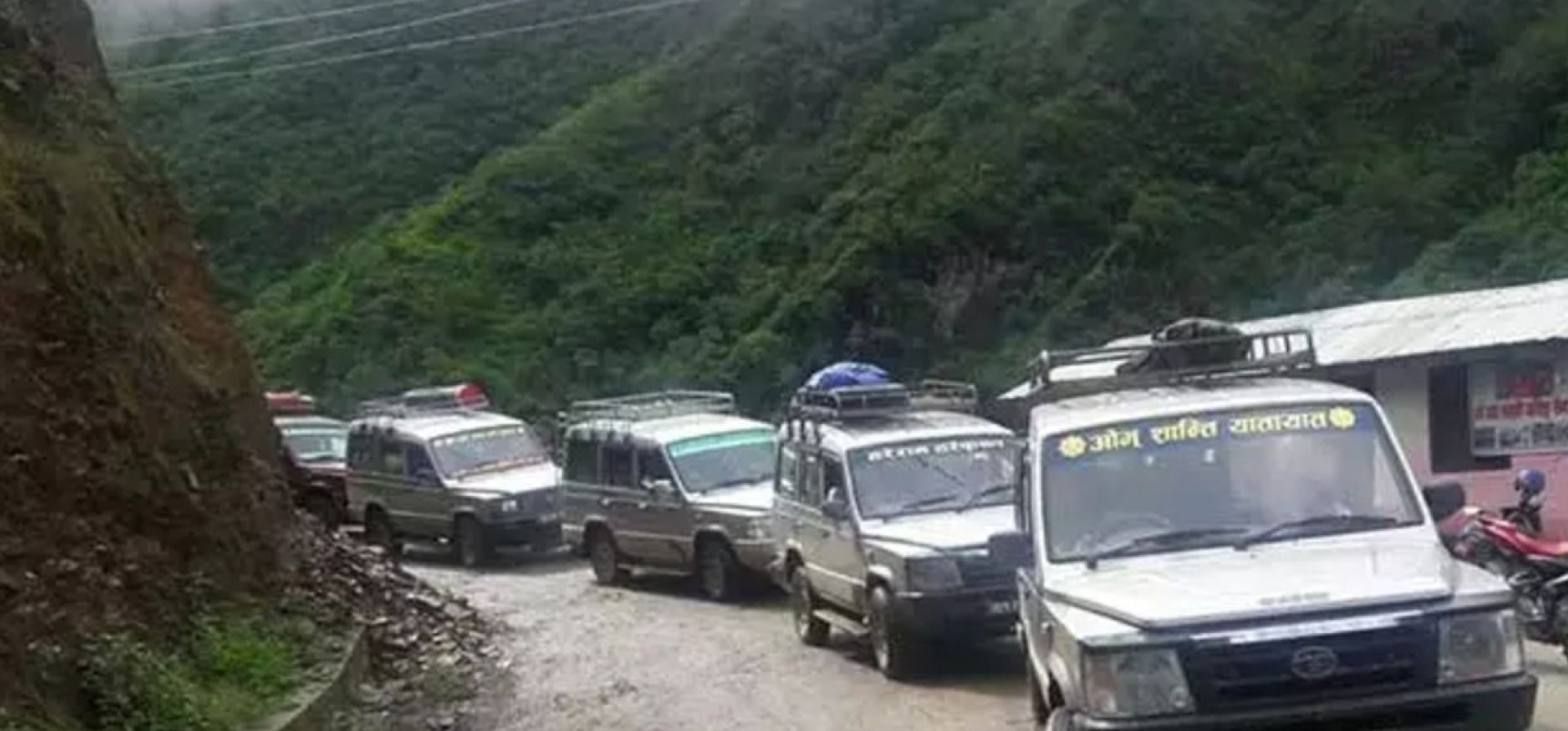 हेटौँडा-चित्लाङ-चन्द्रागिरि-काठमाडौँ र हेटौँडा-पालुङ-नौबिसे सडकमा गुड्न थाले गाडी