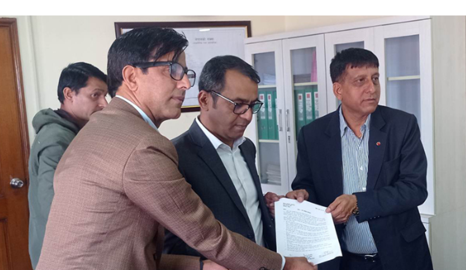 ब्रोकर कमिसन ०.१५ प्रतिशत कायम गर्न माग