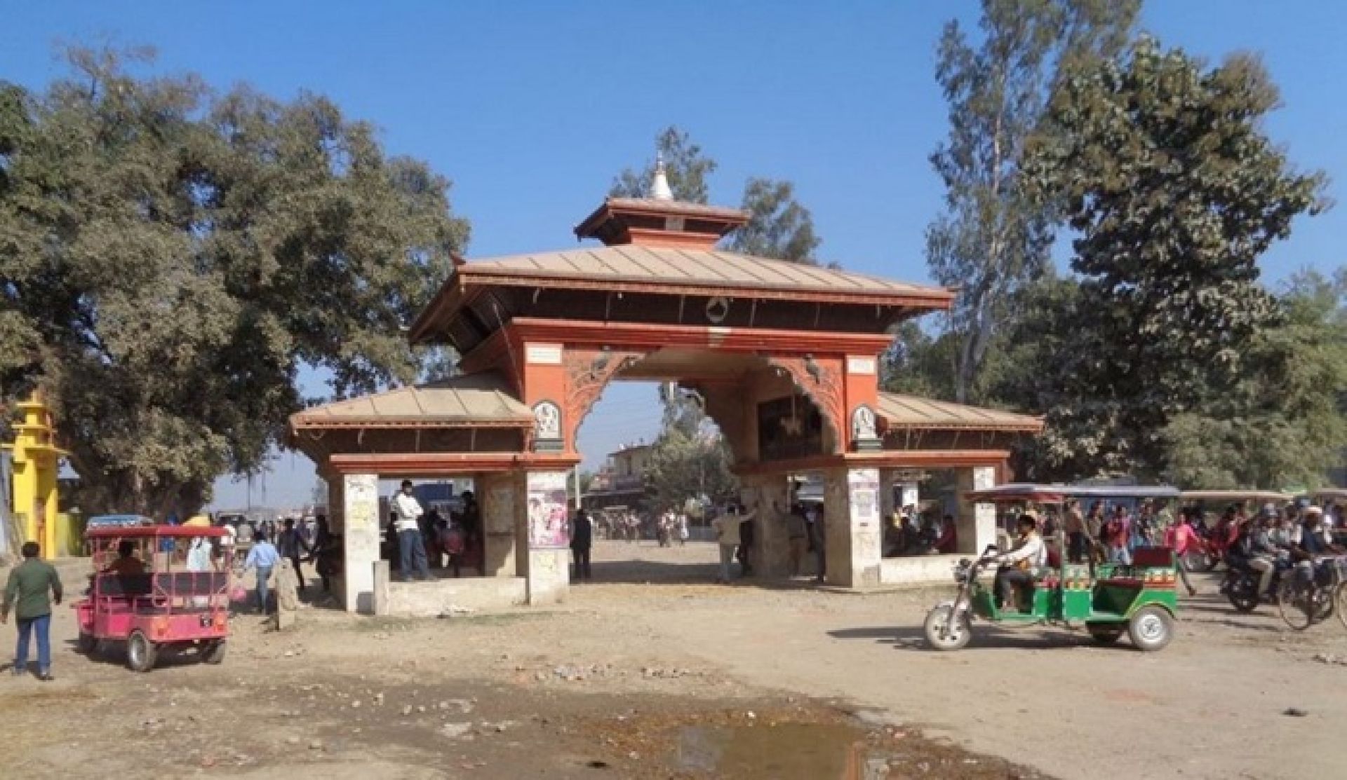तीन महिनामा नेपालगञ्ज नाकाबाट करिब १८ अर्बको वैदेशिक व्यापार