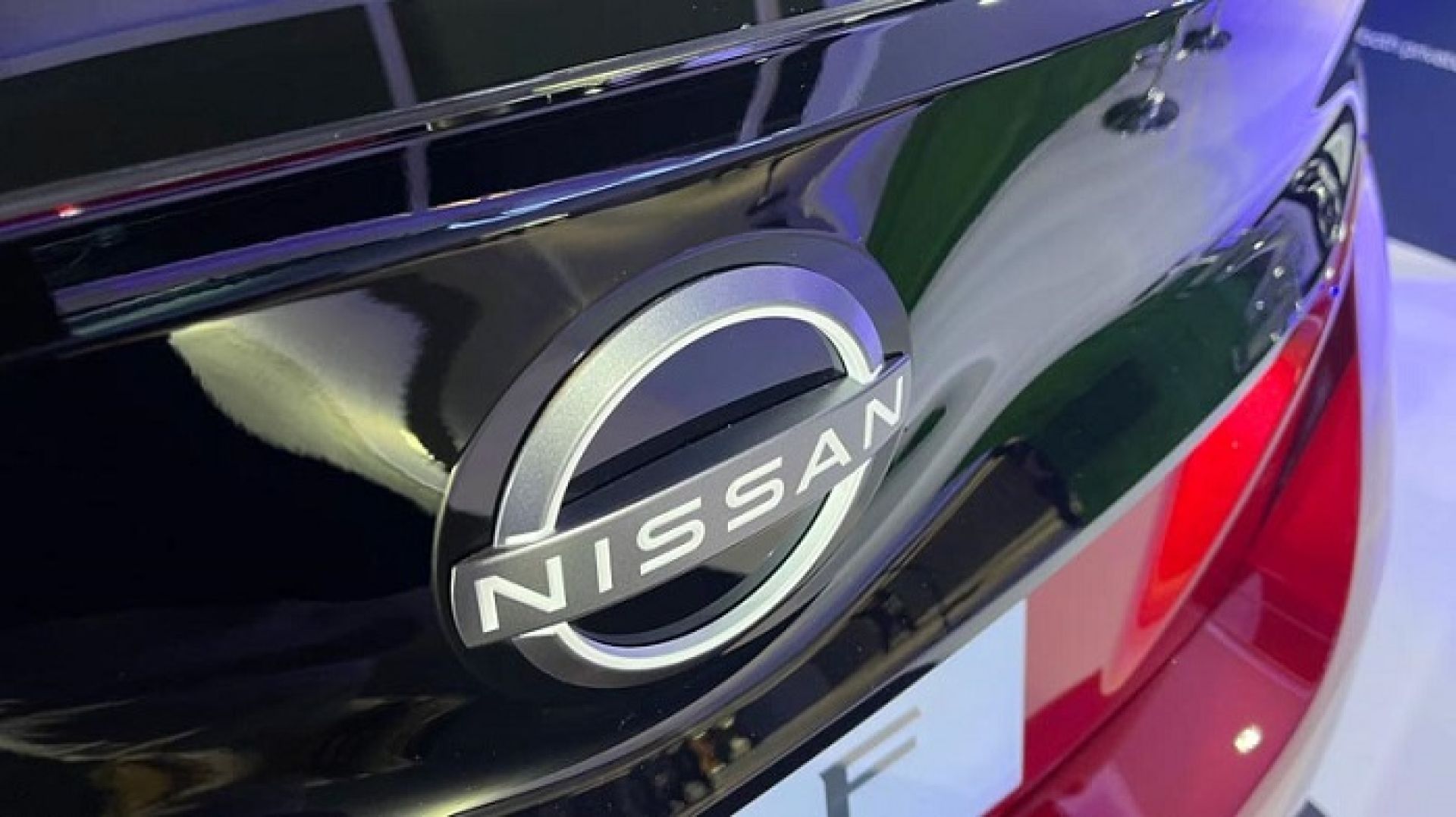 इभि कार उत्पादन गर्न बेलायतमा एक अर्ब पाउन्ड लगानी गर्दै निसान कम्पनी 