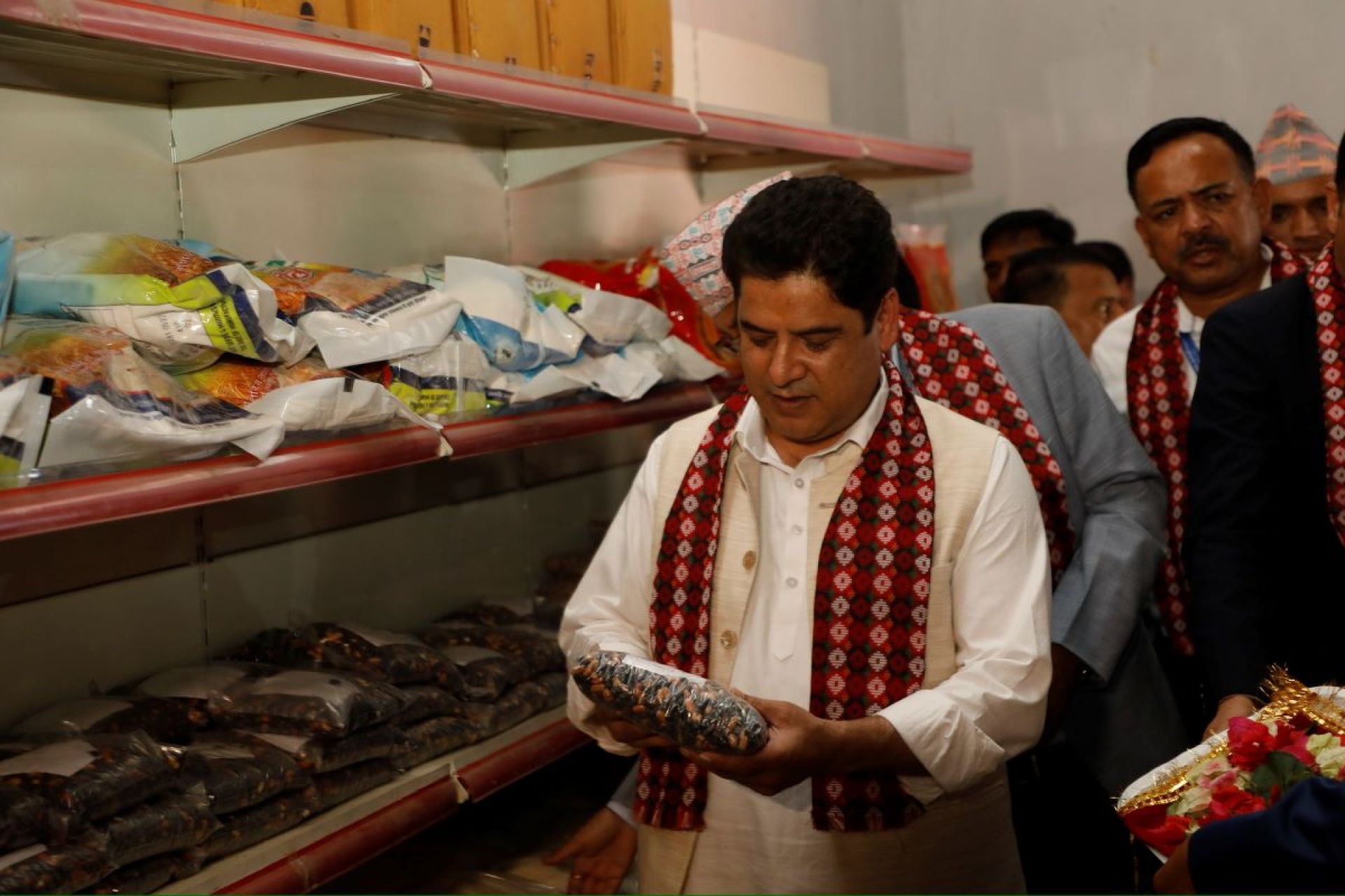 दशैँका लागि सहुलियत पसल सञ्चालनमा, कुन सामानमा कति पाइन्छ छुट?