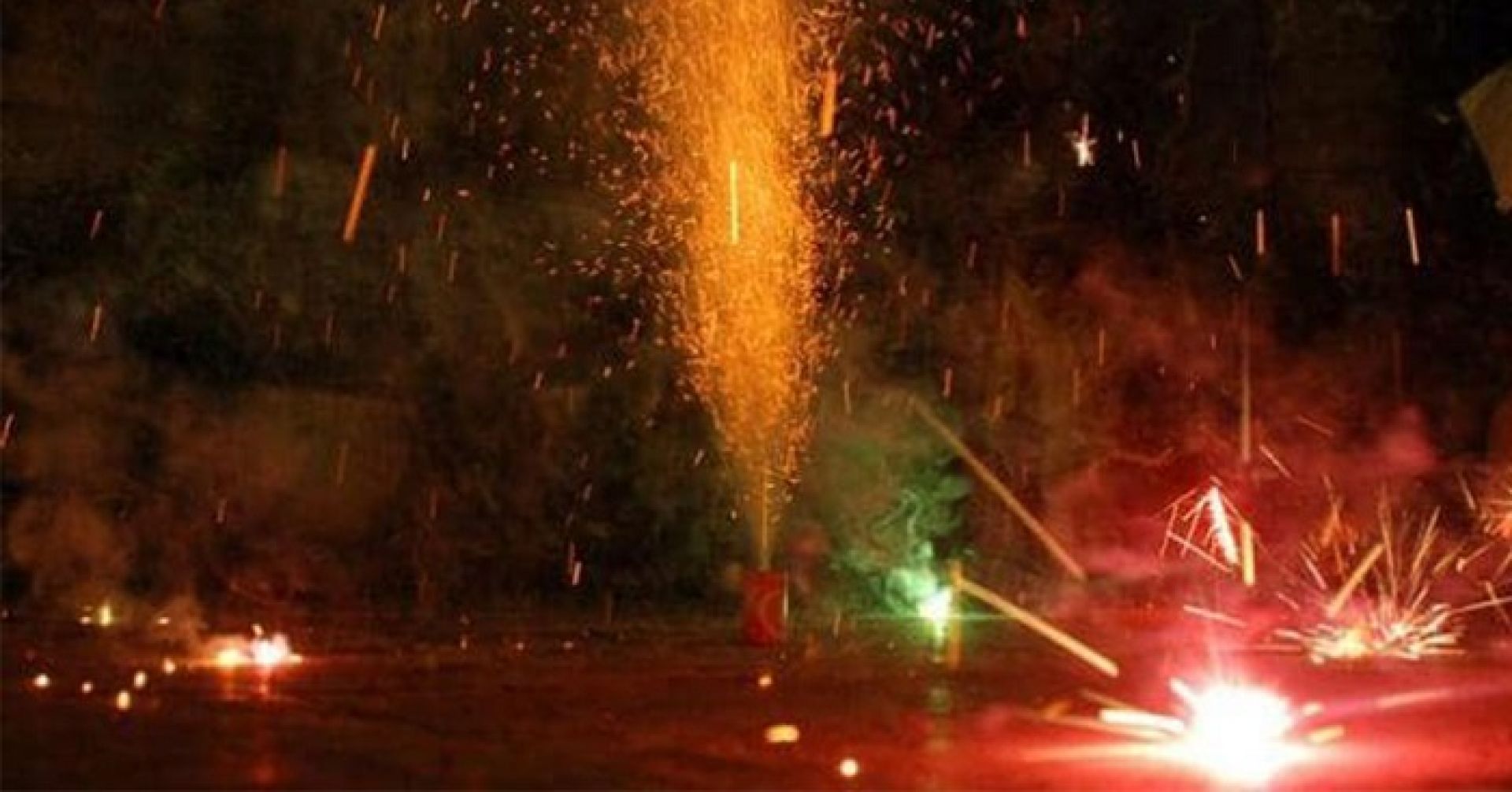 भारतीय मन्दिरमा पटाका विस्फोटमा १५० भन्दा बढी घाइते