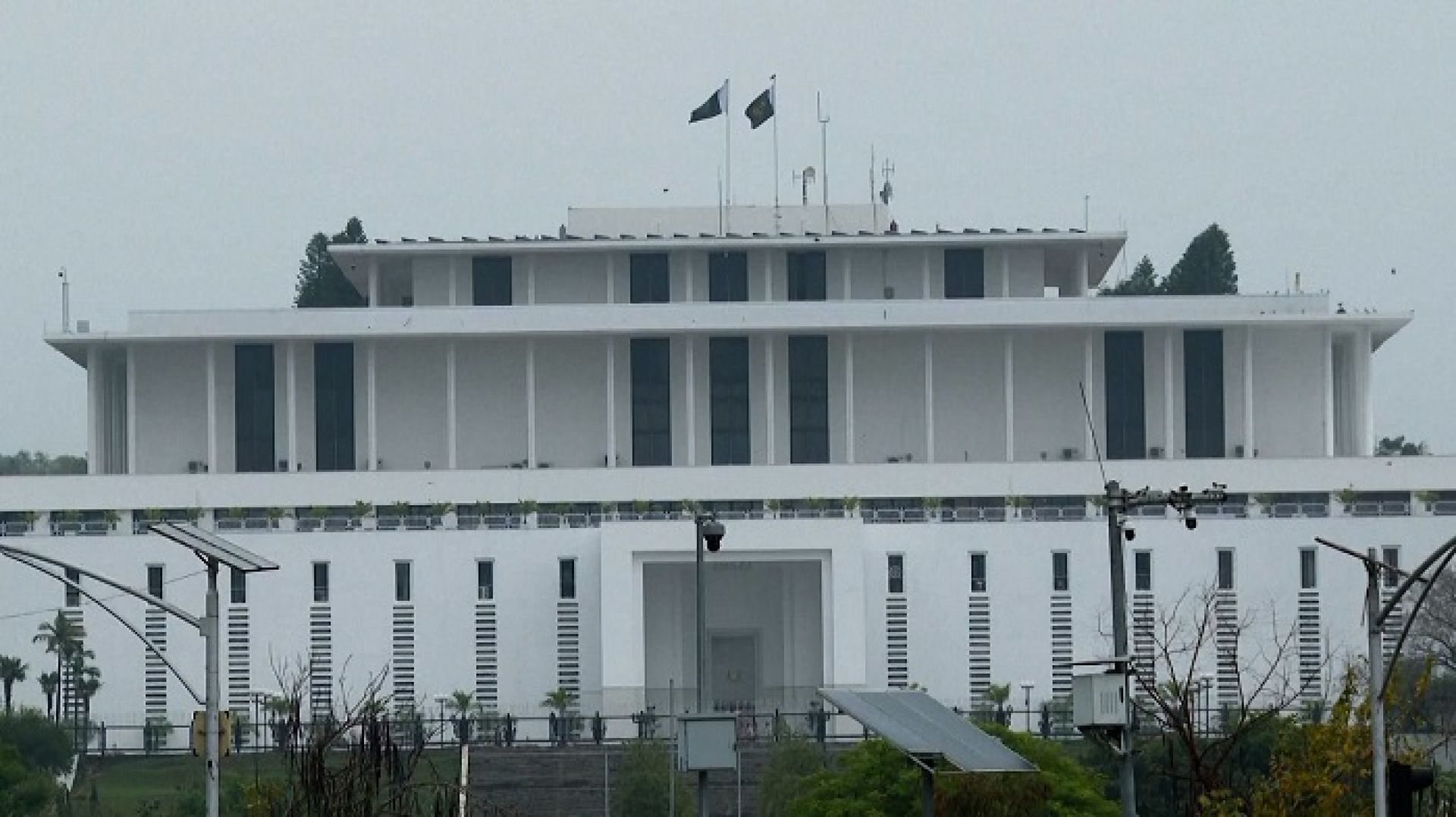 इस्लामाबादमा अमेरिका-इरान ऐतिहासिक वार्ताको तयारी, युद्ध रोक्ने प्रयास