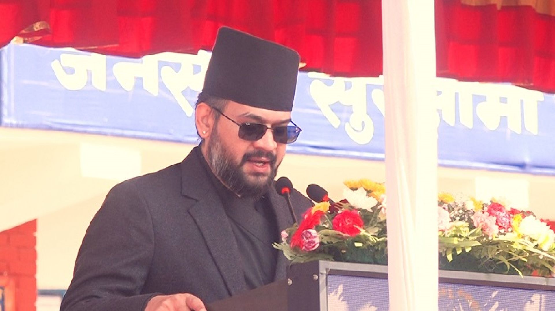 नेपाल प्रहरीले दबाब र प्रभावमा नपरी नागरिकको सेवामा काम गर्नुपर्छः प्रधानमन्त्री