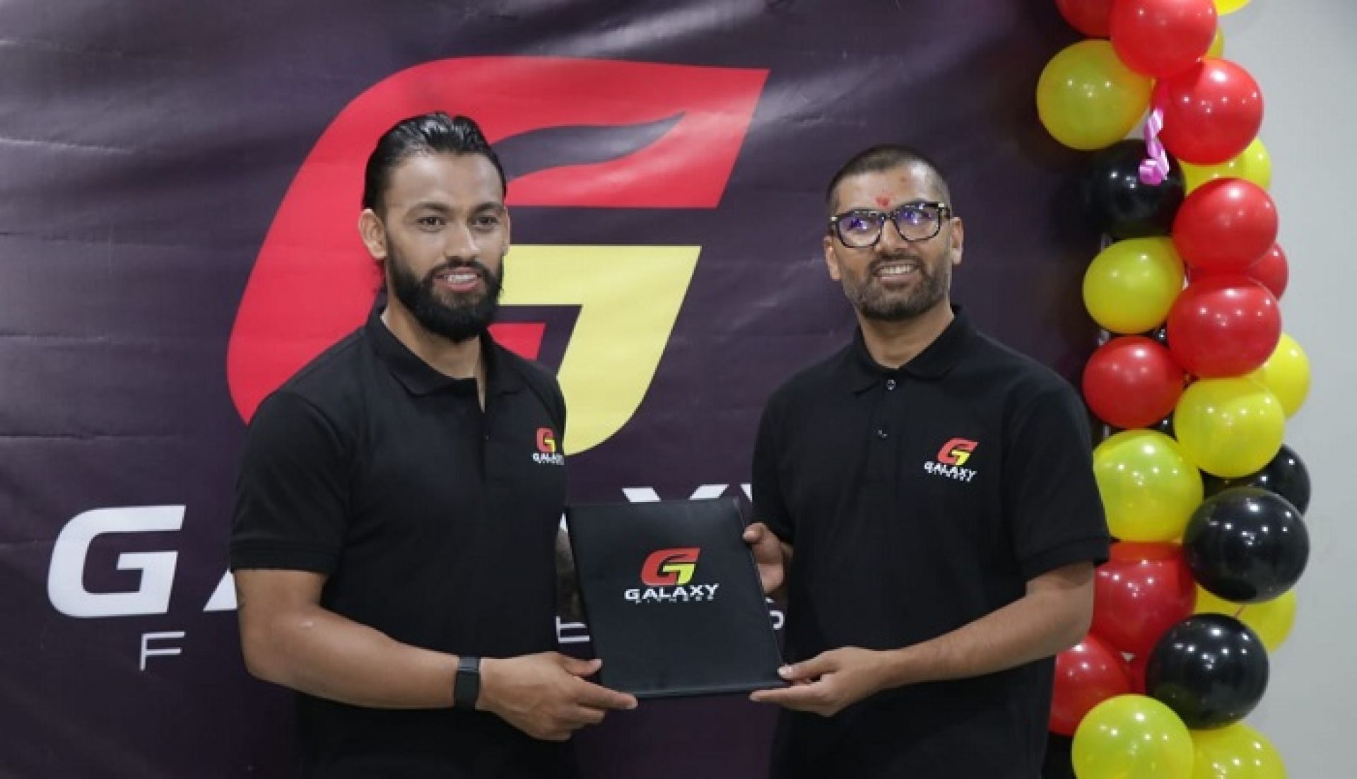 ग्यालेक्सी फिटनेसको ब्रान्ड एम्बासडर कुशल भुर्तेल, सञ्चालनमा आयो नयाँ सोरुम 