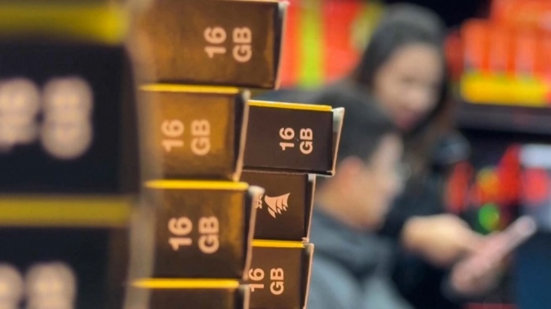 च्याटजीपीटी र जेमिनीको प्रयोग वृद्धिसँगै विश्वभर उच्च क्षमताको र्‍यामको अभाव