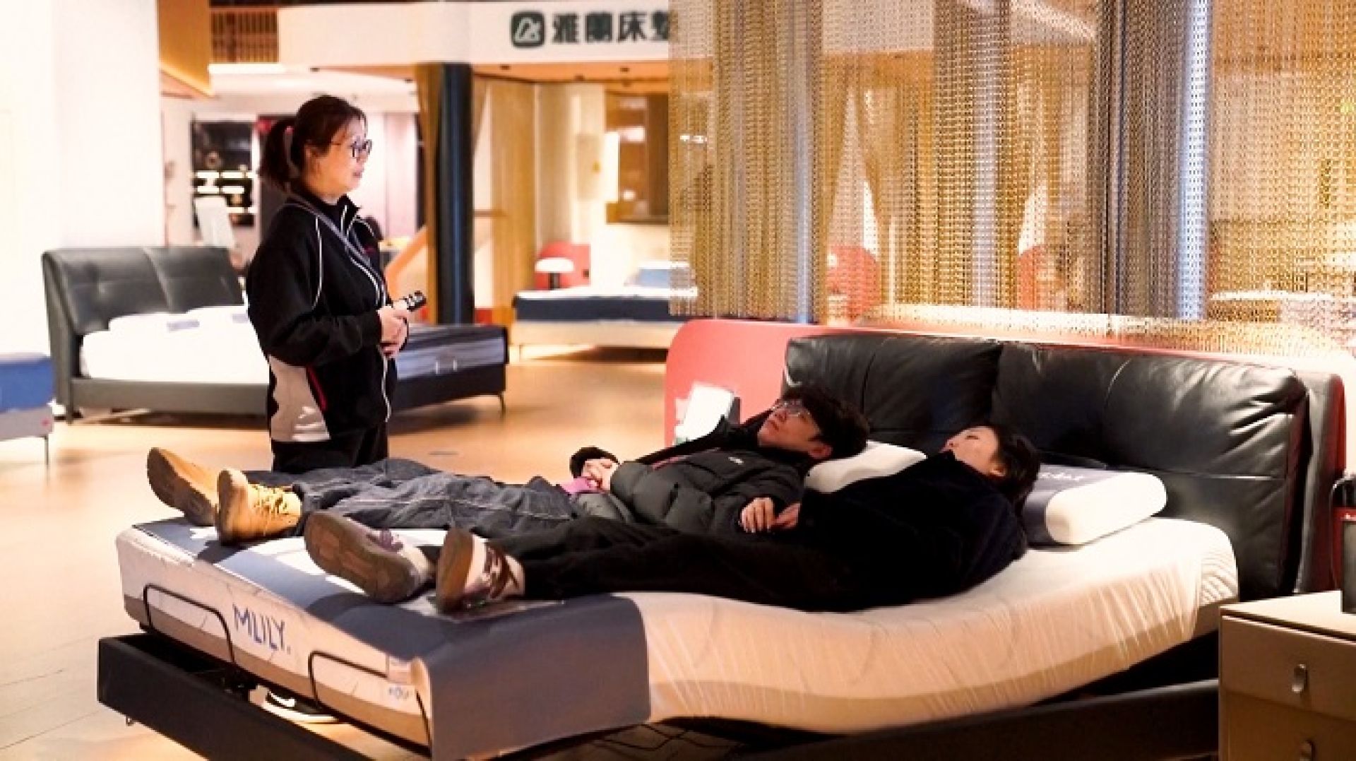 अनिद्रा भगाउन चिनियाँ युवाको रोजाइमा ‘स्लिप टेक’: अर्बौं डलरको नयाँ अर्थतन्त्र