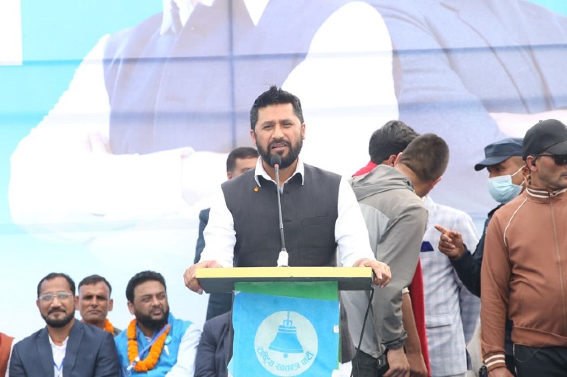 सुदूरपिश्चमको कुशासन, बेरोजगारी र अशिक्षा सबैको सटर एकैपटक बन्द गरिने छः सभापति लामिछाने