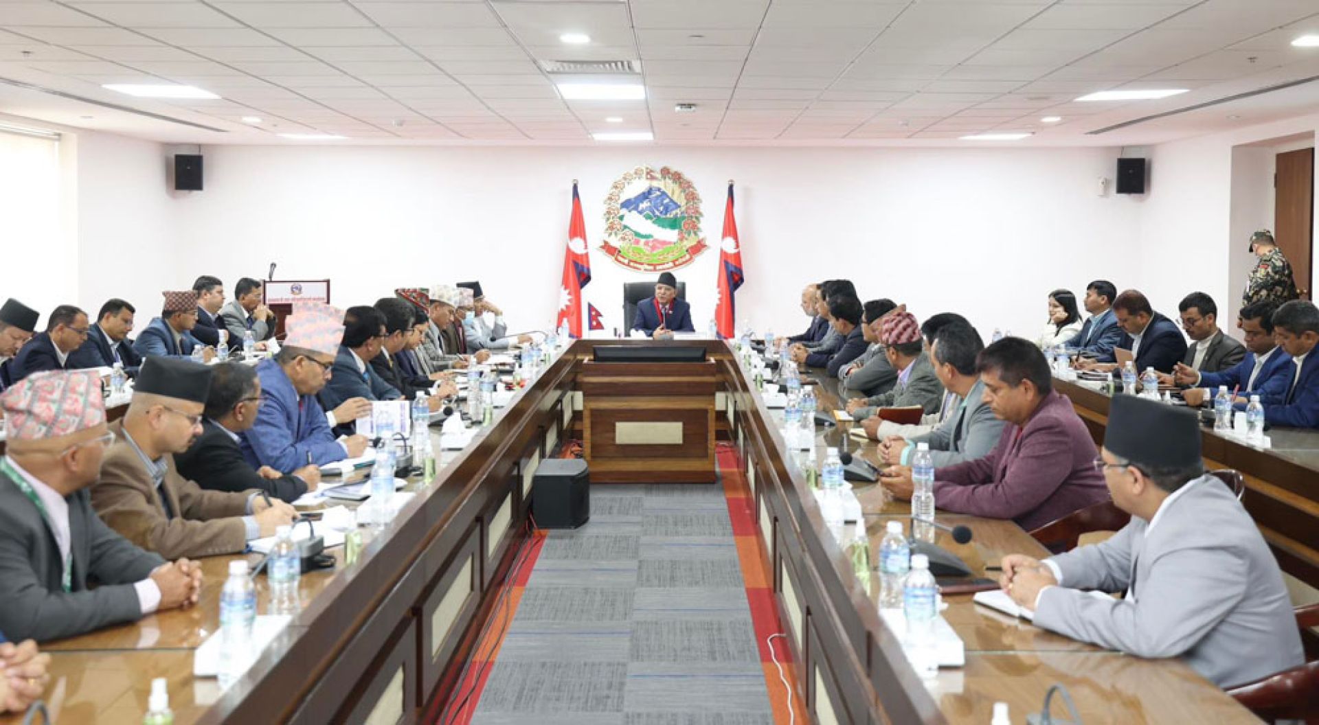 वित्तीय समस्या समाधानबारे सरकारले ठोस निर्णय लिन्छः प्रधानमन्त्री प्रचण्ड