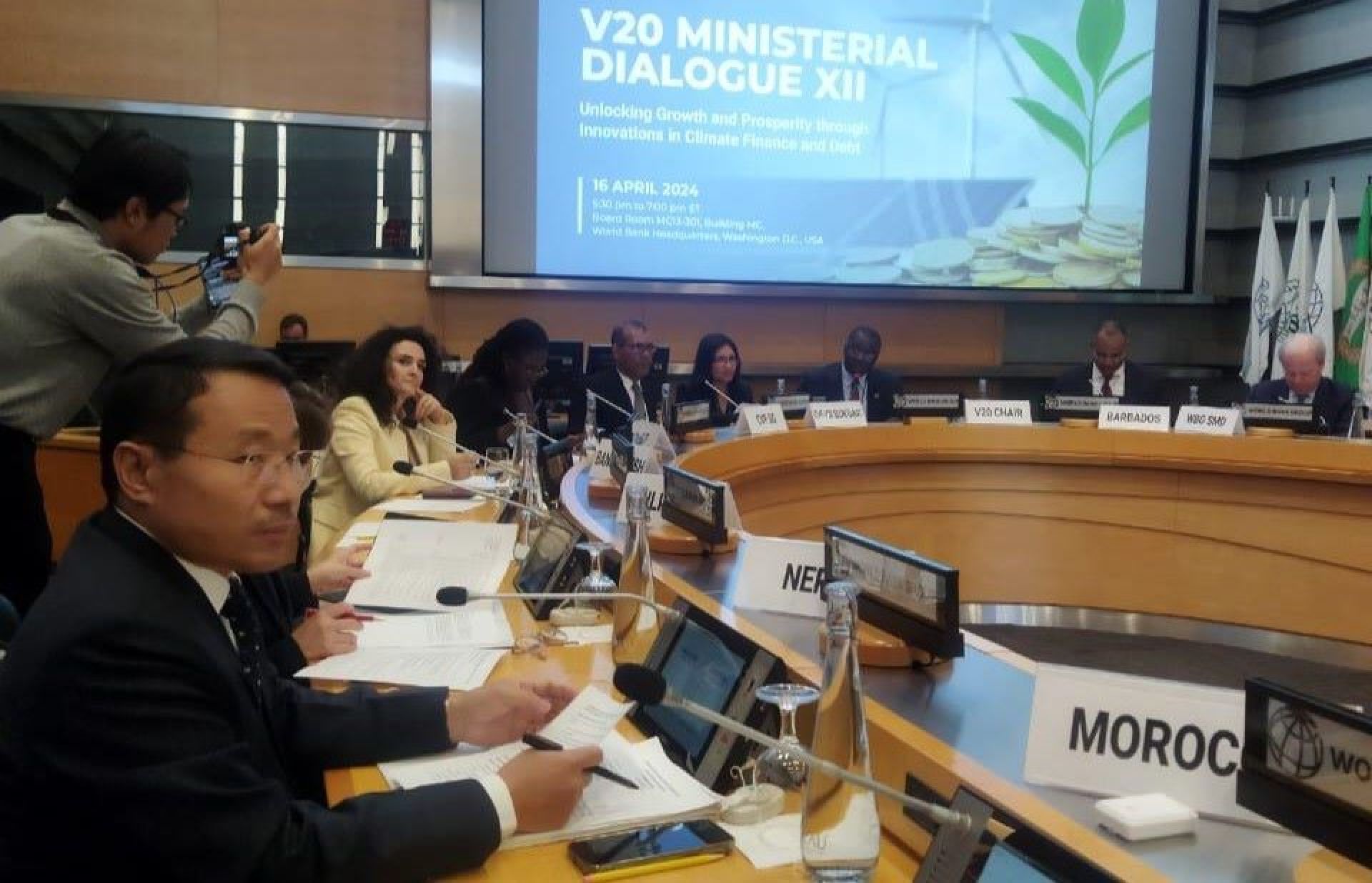 भी-२० बैठकमा अर्थमन्त्रीले भने- ‘जलवायु परिवर्तनमा नेपालको योगदान छैन, क्षतिपूर्ति दिनुपर्छ’