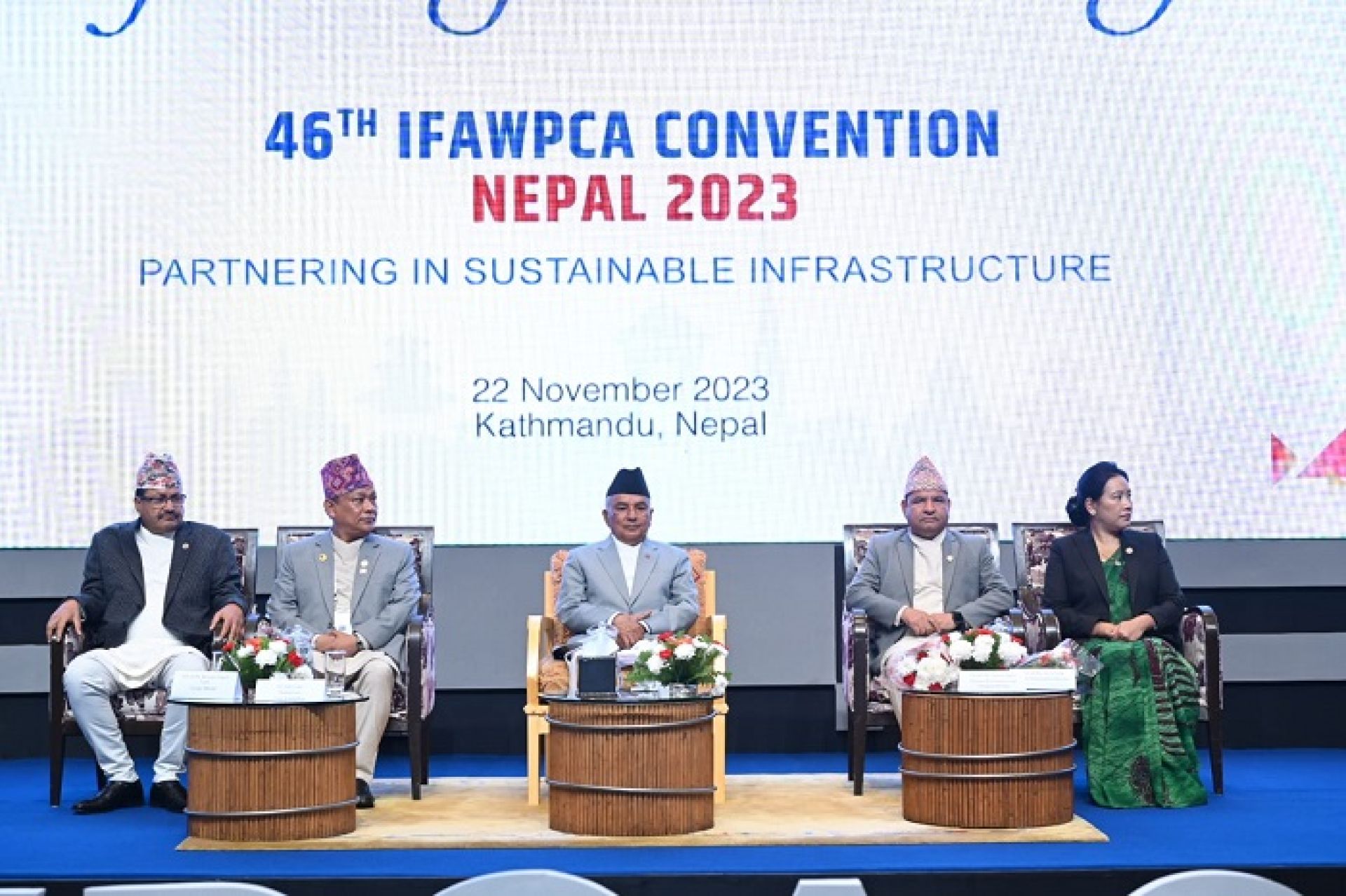 अर्थतन्त्रलाई चलायमान बनाउन निर्माण व्यवसायीको भूमिका महत्त्वपूर्ण हुन्छः राष्ट्रपति