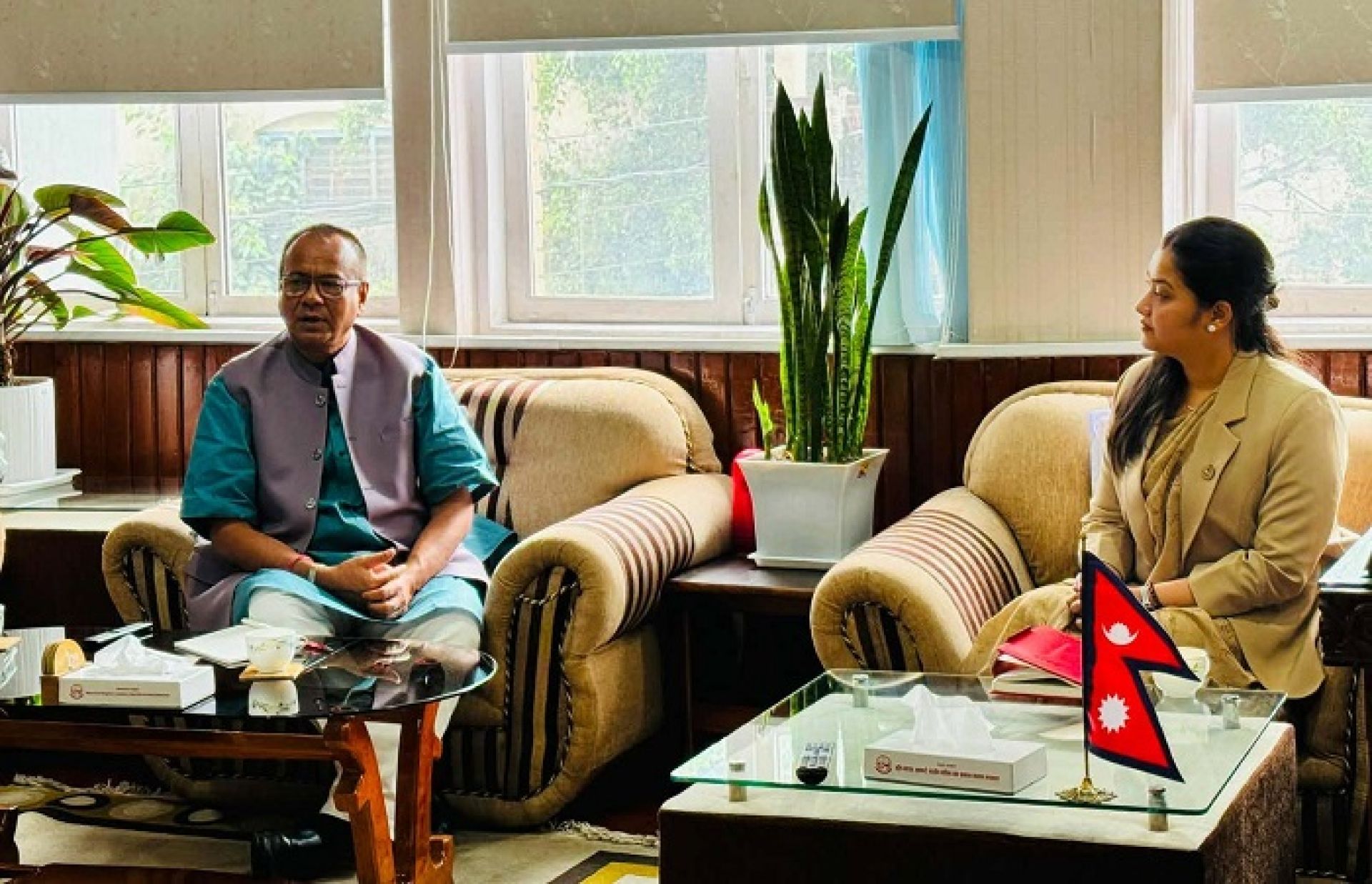 स्थानीय तहका समस्या समाधानमा मन्त्री रावल, मधेशका मुख्यमन्त्रीसँग गरिन् छलफल