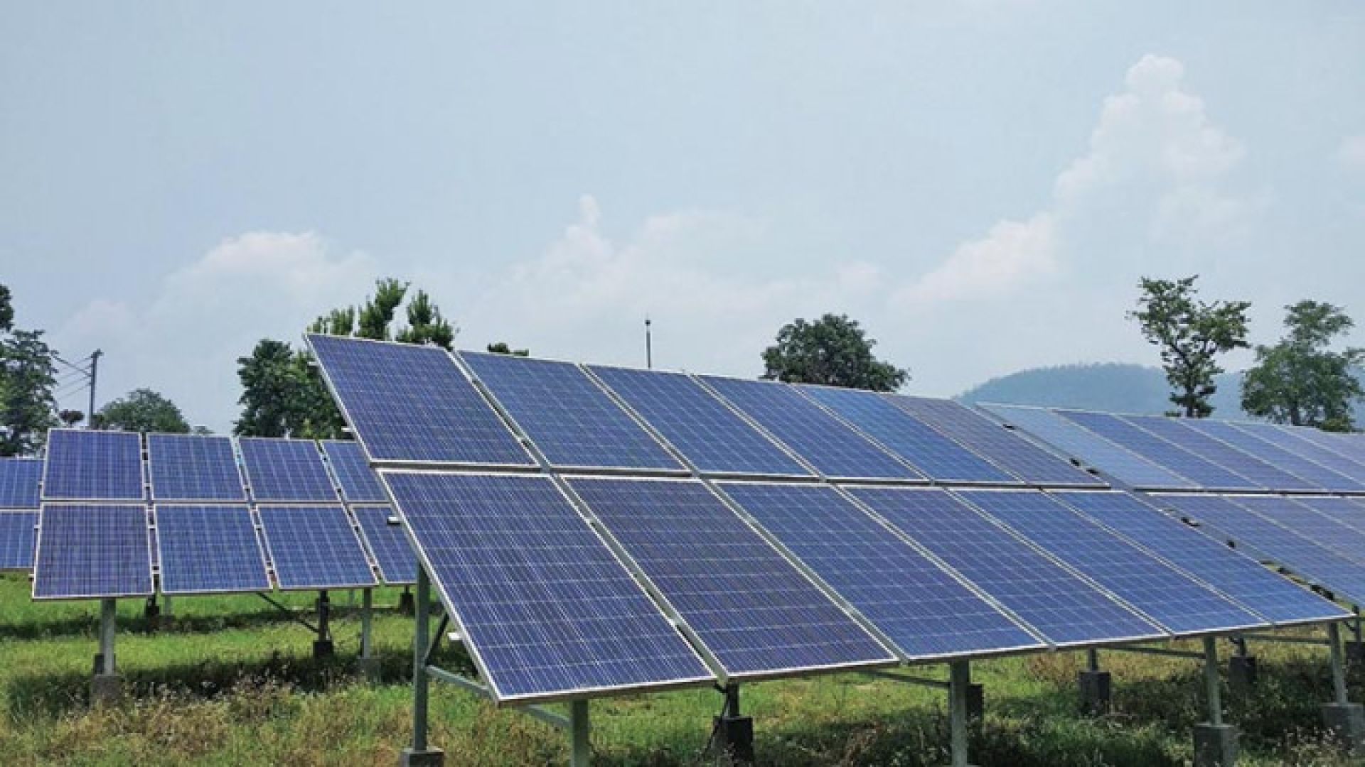 सौर्य उर्जाको लगानीमा उच्च वृद्धिः आइइए